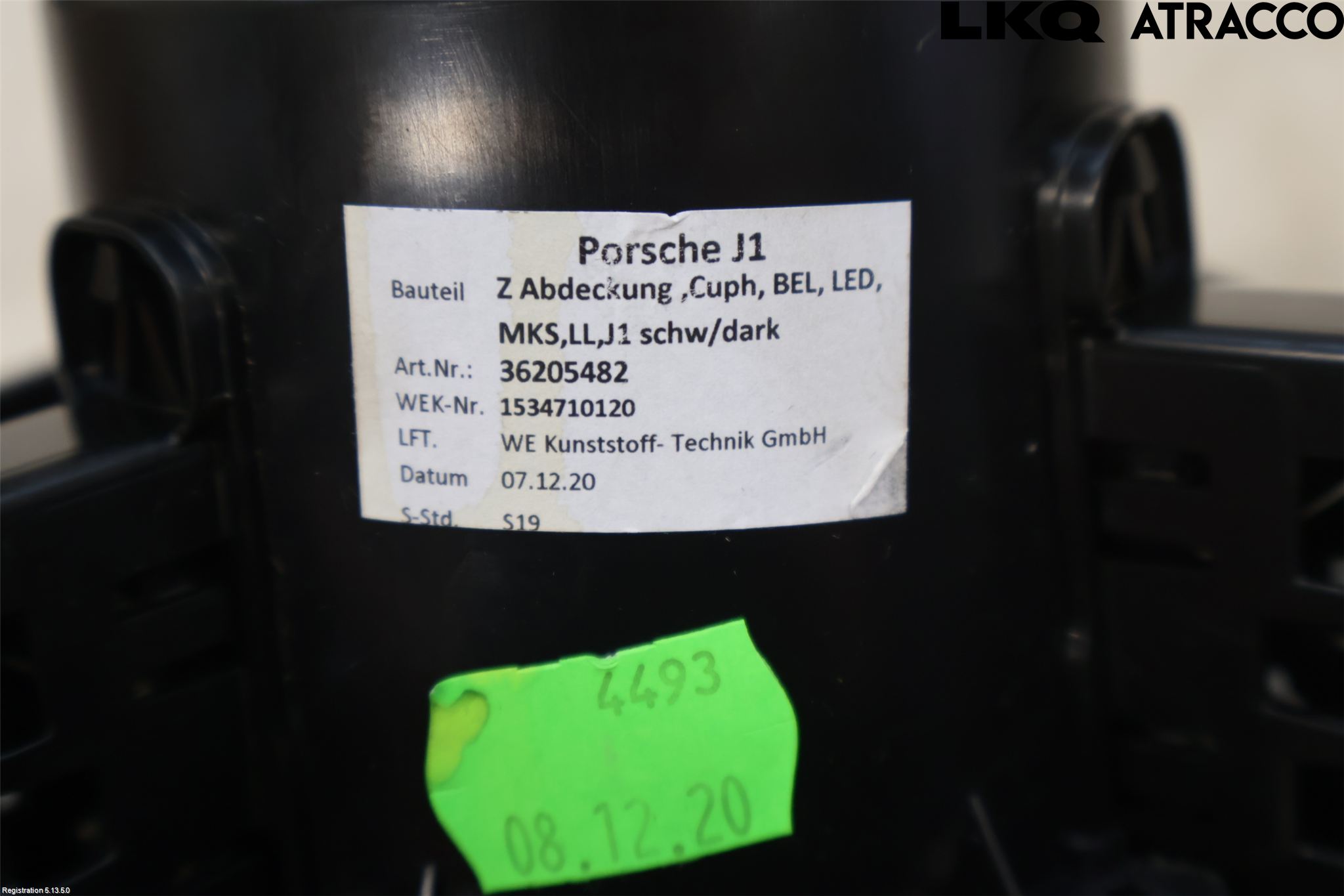 Porsche TAYCAN 20- Innr Koppholder