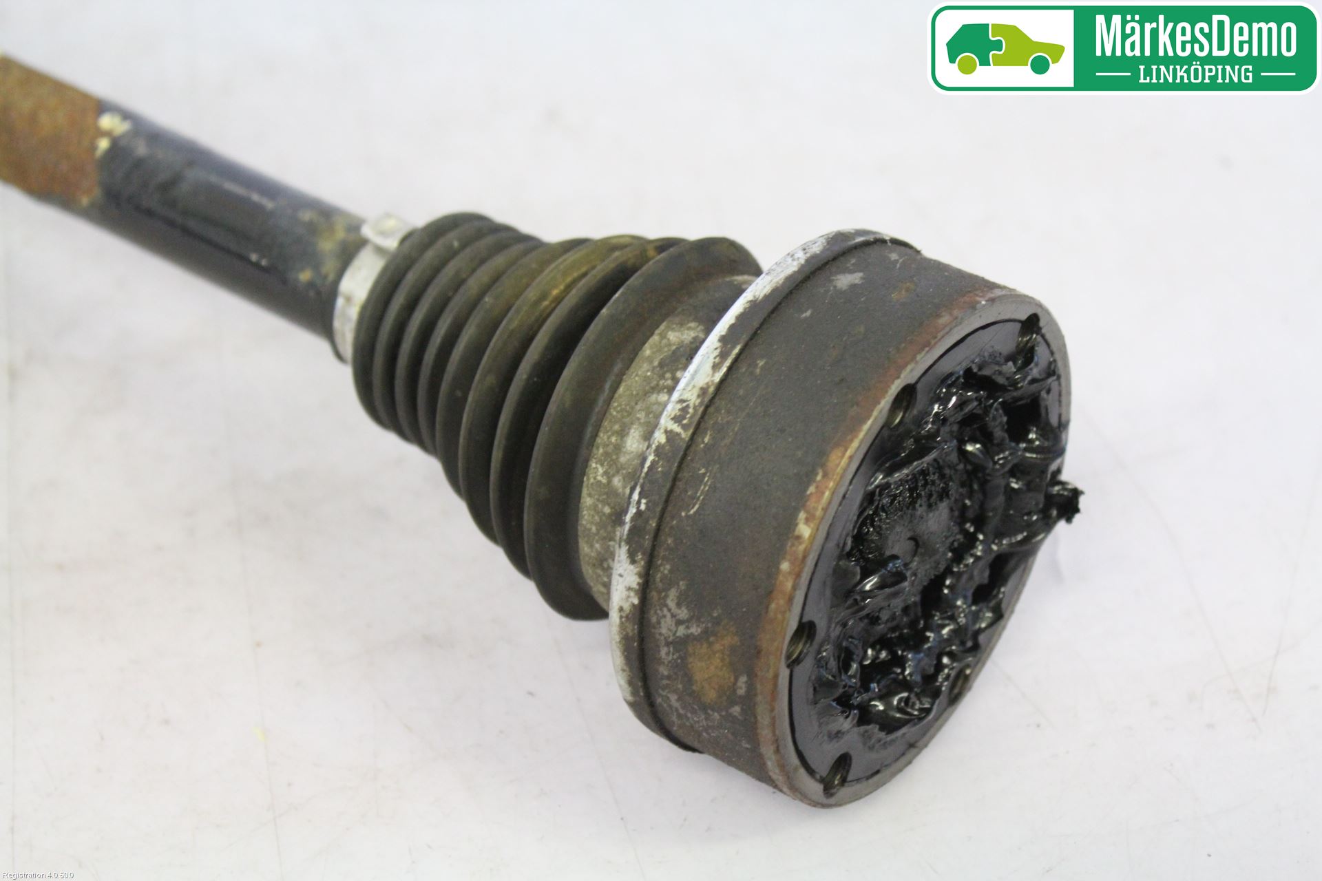 Audi A3/S3 05-13 Drivaksel Foran Kompl Venstre
