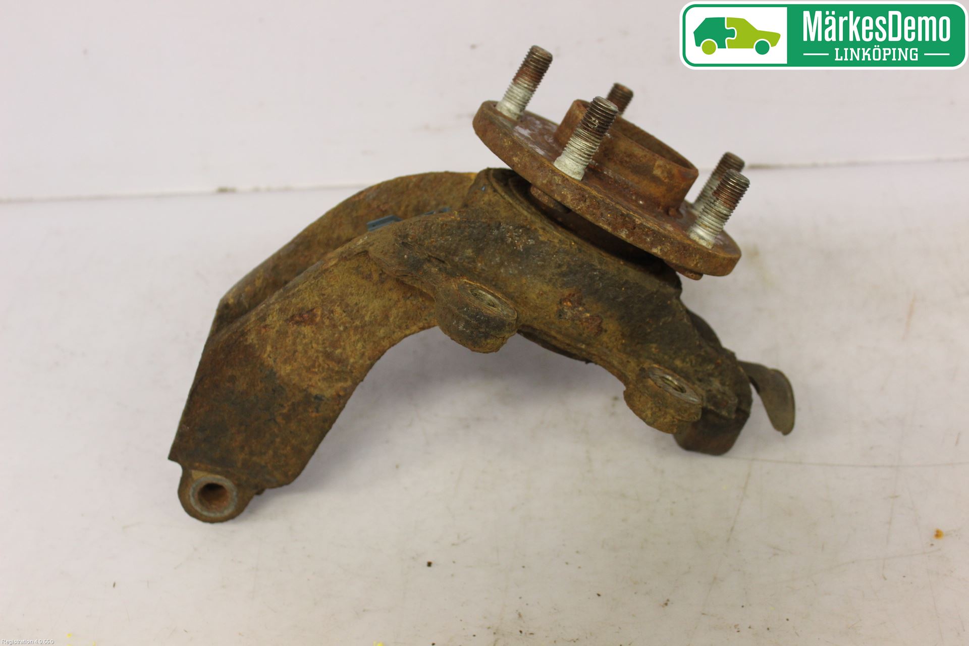 Ford FOCUS     04-07 Spindel Vf