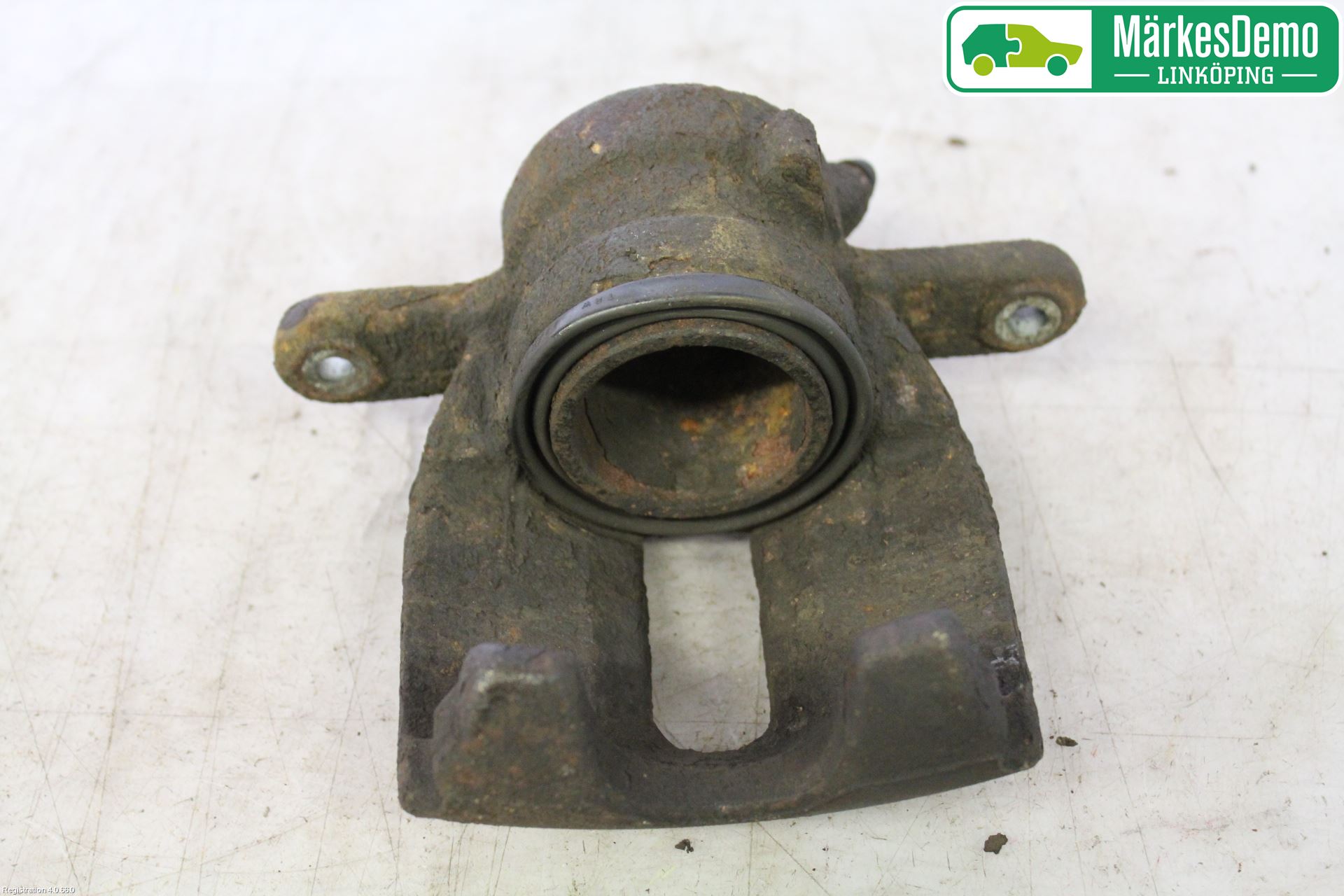 Nissan NOTE E11 06-14 Bremsecaliper Foran Høyre