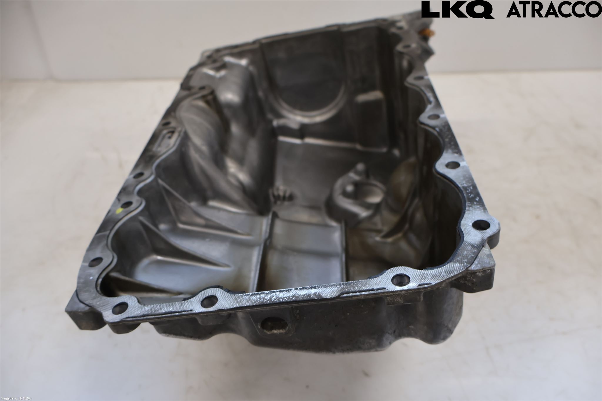BMW 5 F10/F11/F18 09-17 Bunnpanne