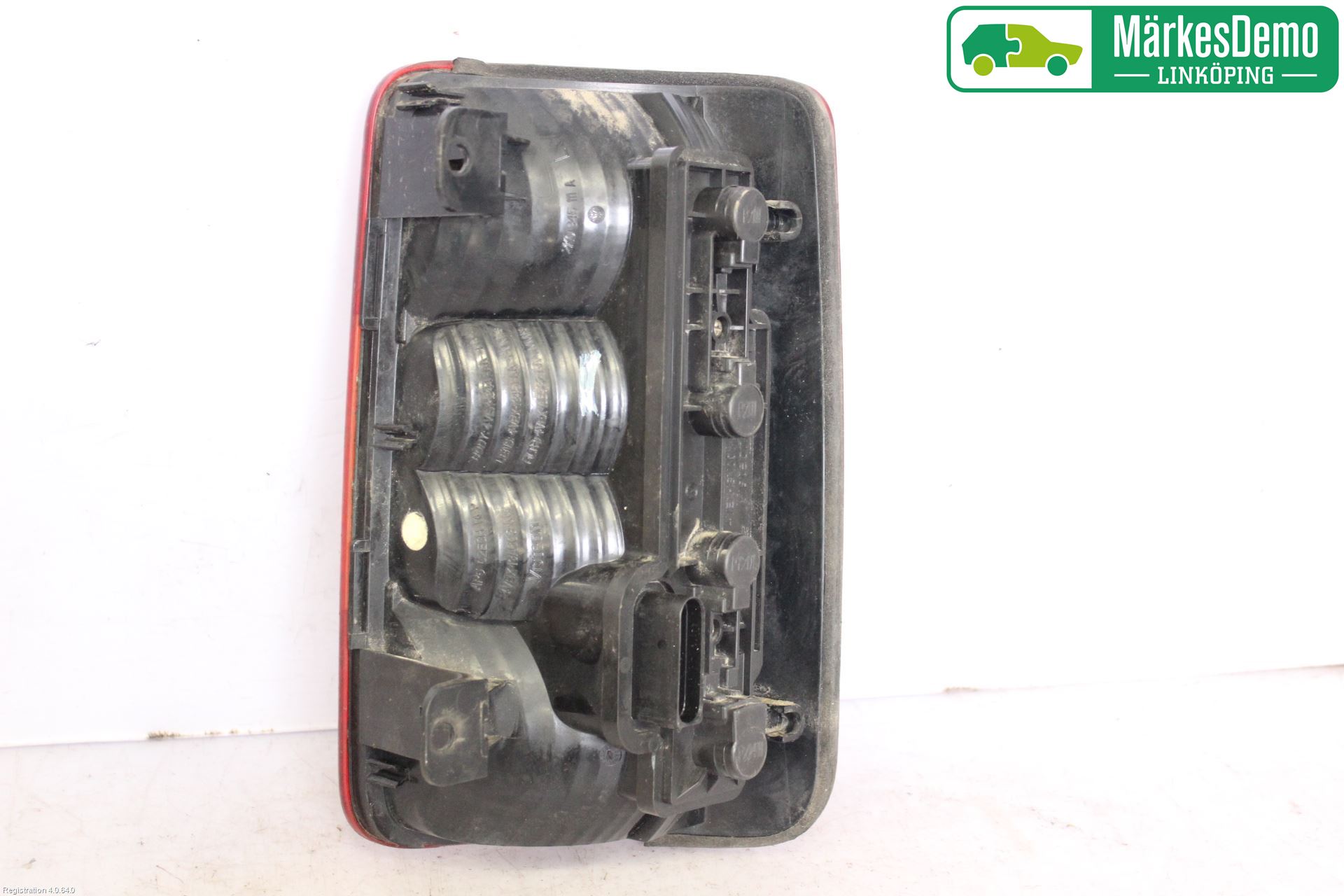 Volkswagen VW CADDY      04-10 Baklykt Venstre