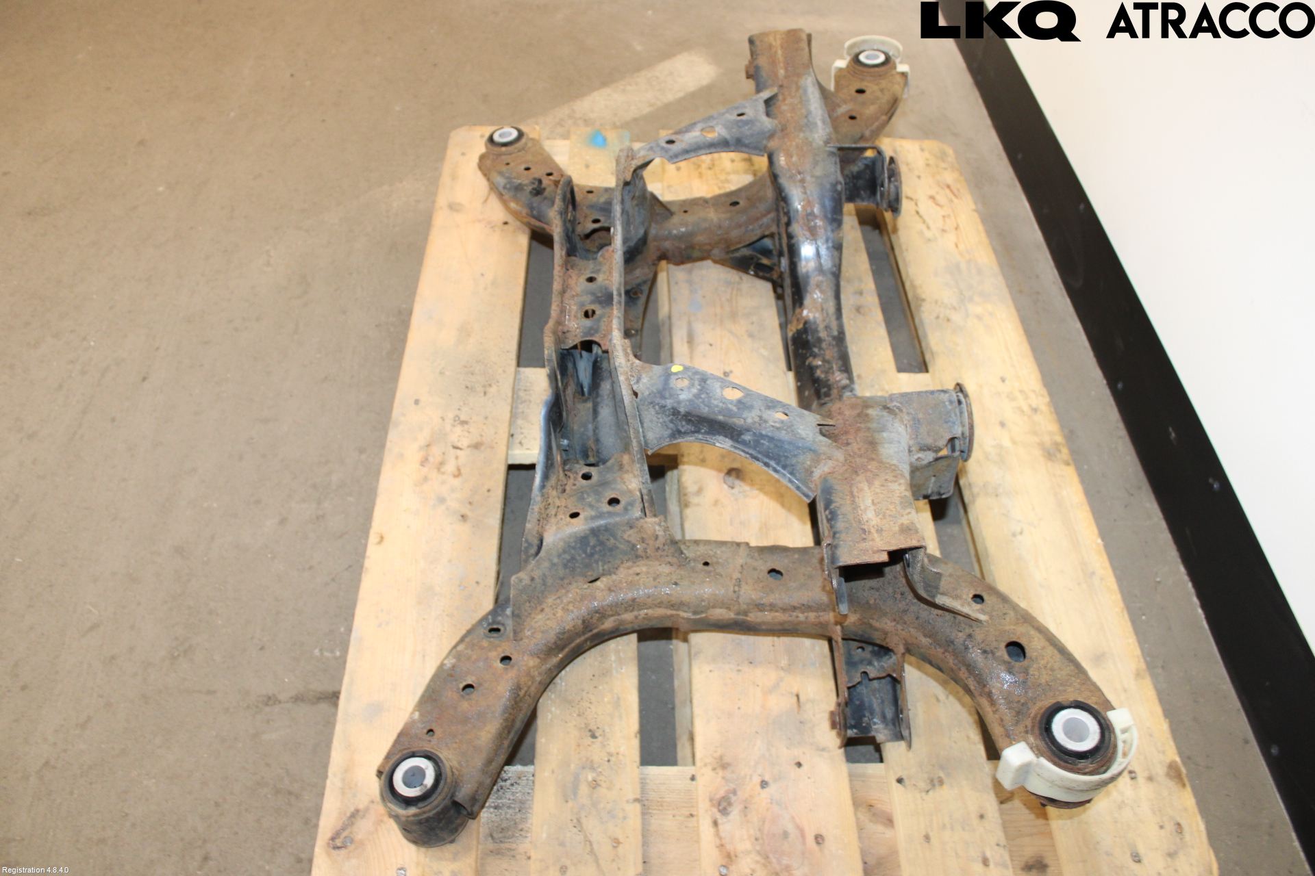 Mazda CX-5 17- Bakaksel Feste Travers-Ramme