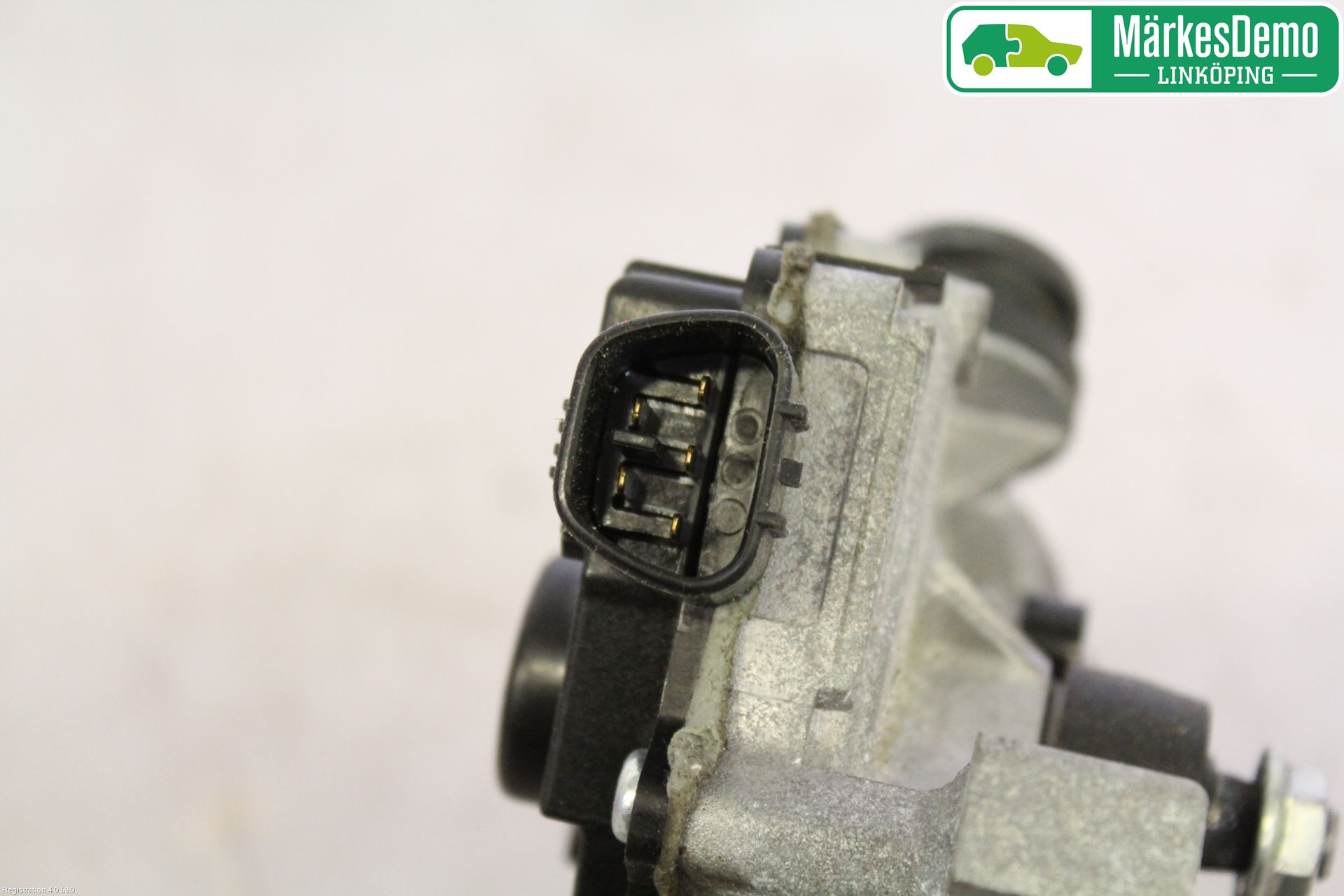 Toyota YARIS XP130 12-14 Viskermotor Frontrute