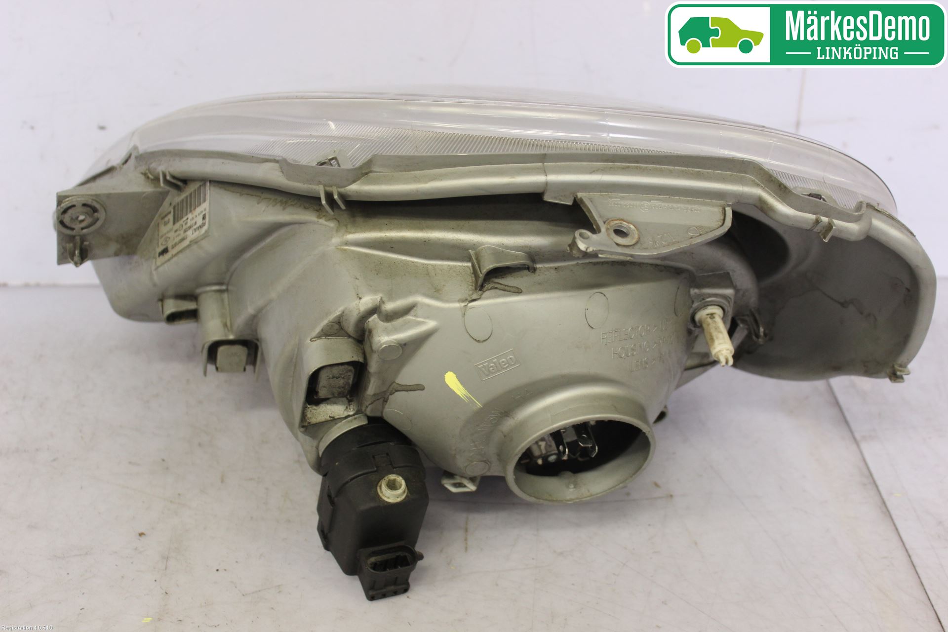 Opel VIVARO 01-14 Frontlykt Høyre