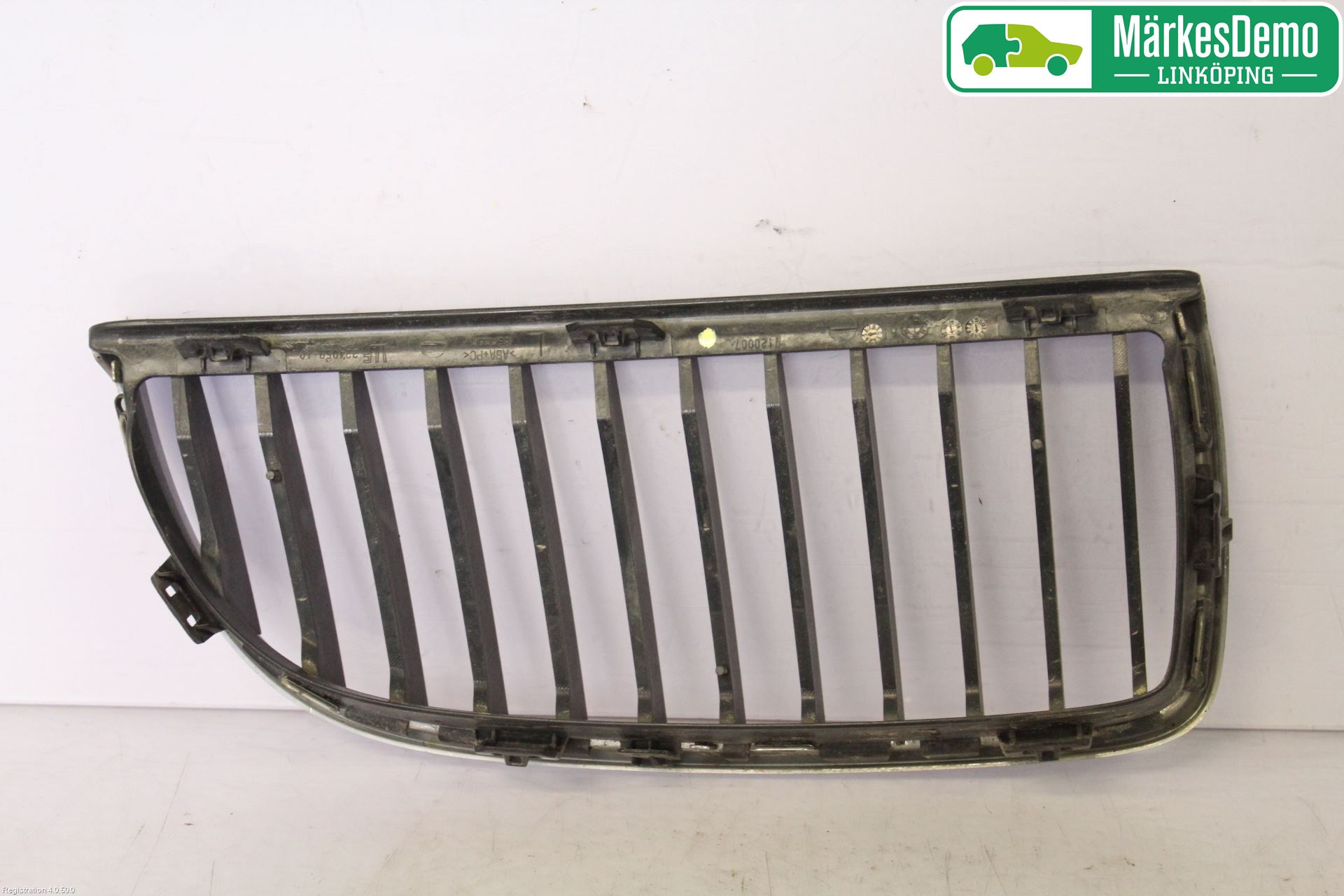 BMW 3 E90/91 SED/TOU 05-12 Grilldel Venstre