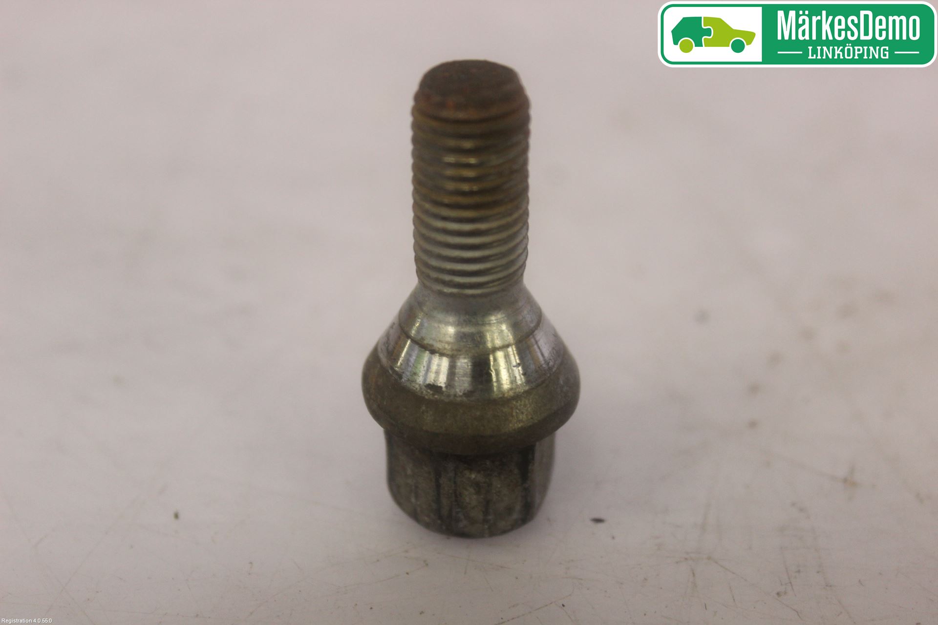 Nissan QASHQAI 14-17 Hjulmutter - Bolt - Sett