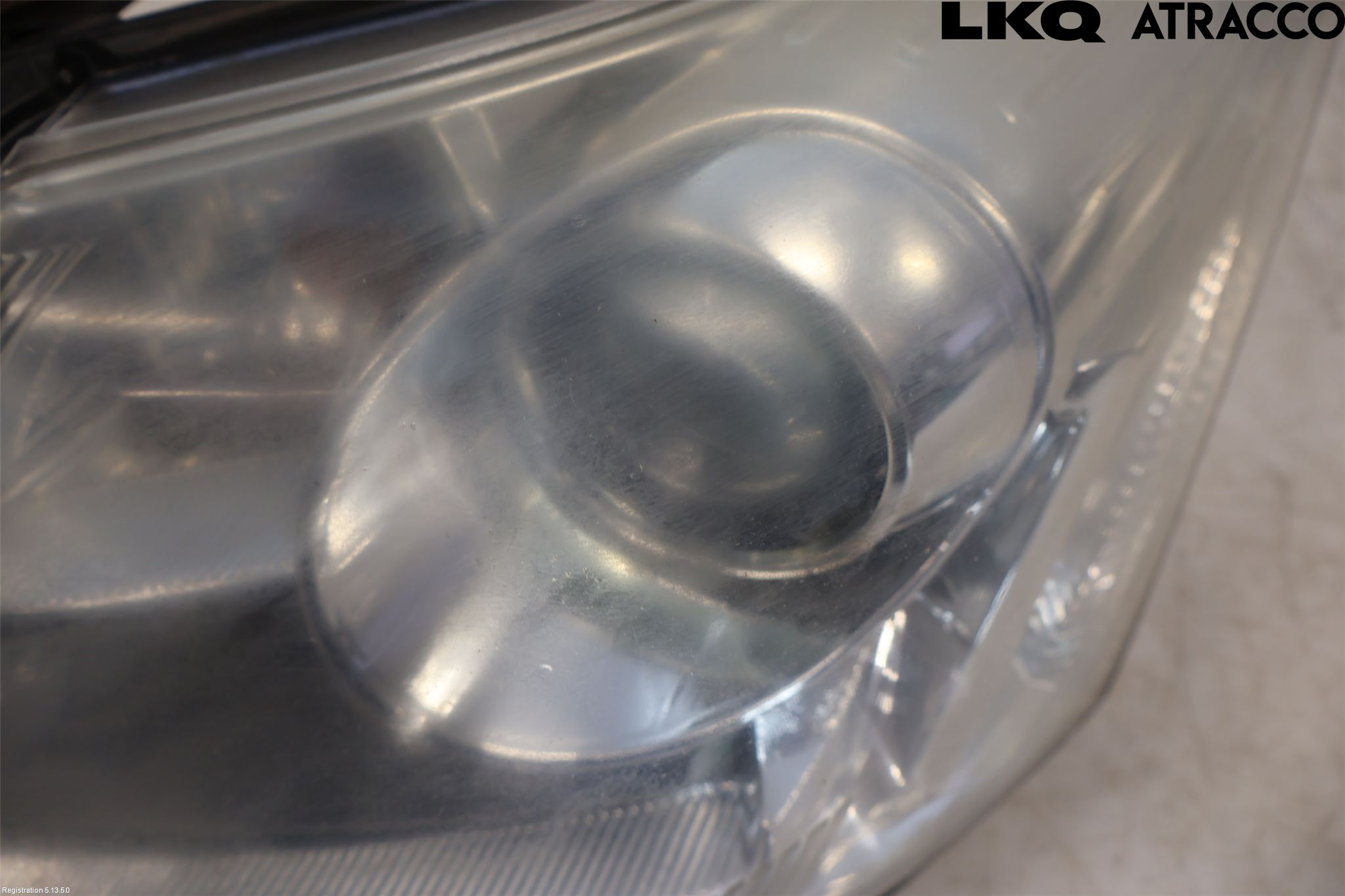 Toyota AVENSIS 09-15 Frontlykt Venstre
