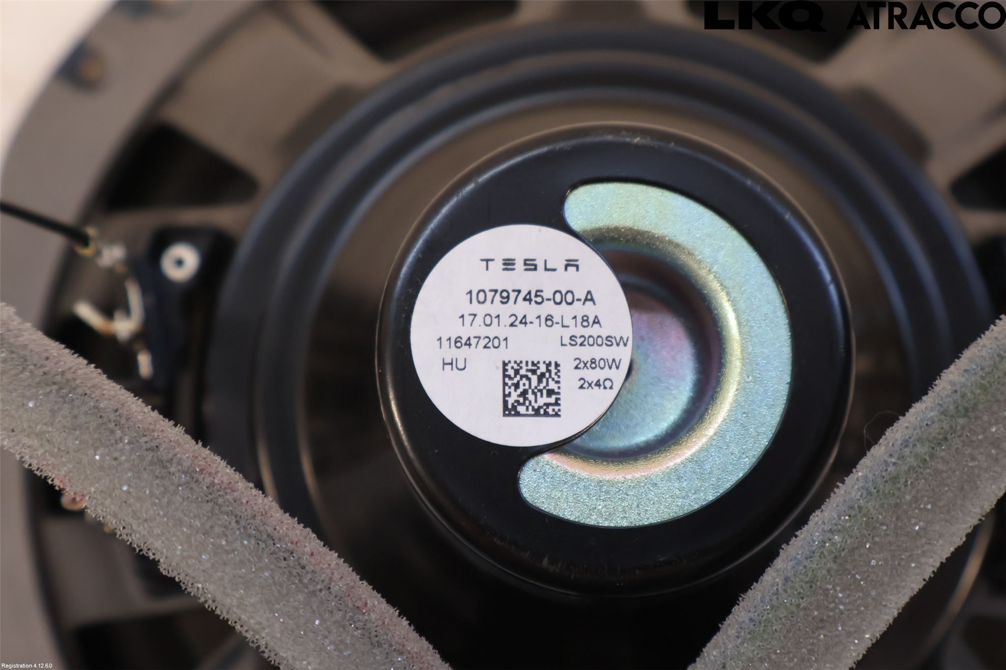 Tesla MODEL Y 21- Innr Høyttaler