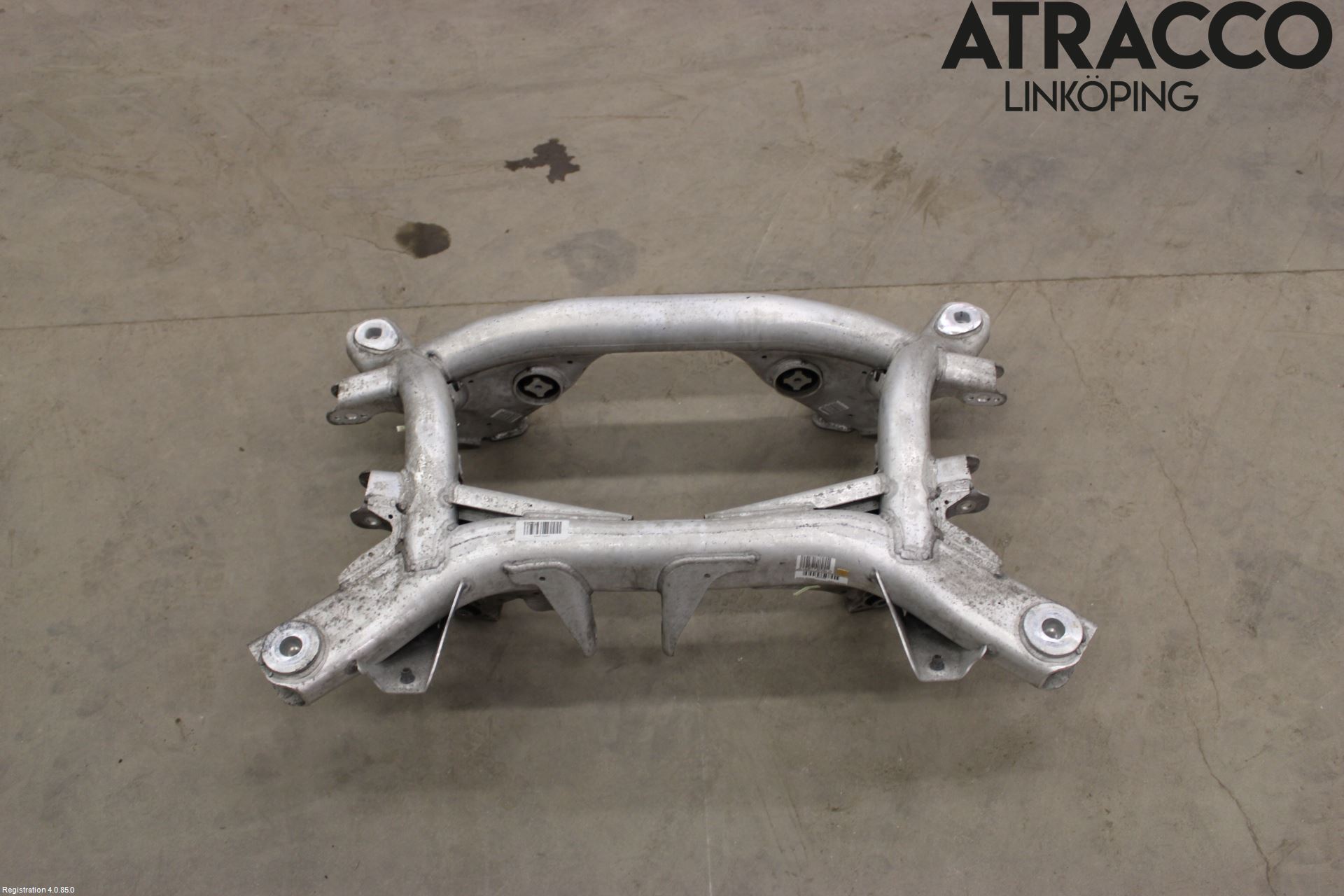 BMW 5 F10/F11/F18 09-17 Bakaksel Feste Travers-Ramme