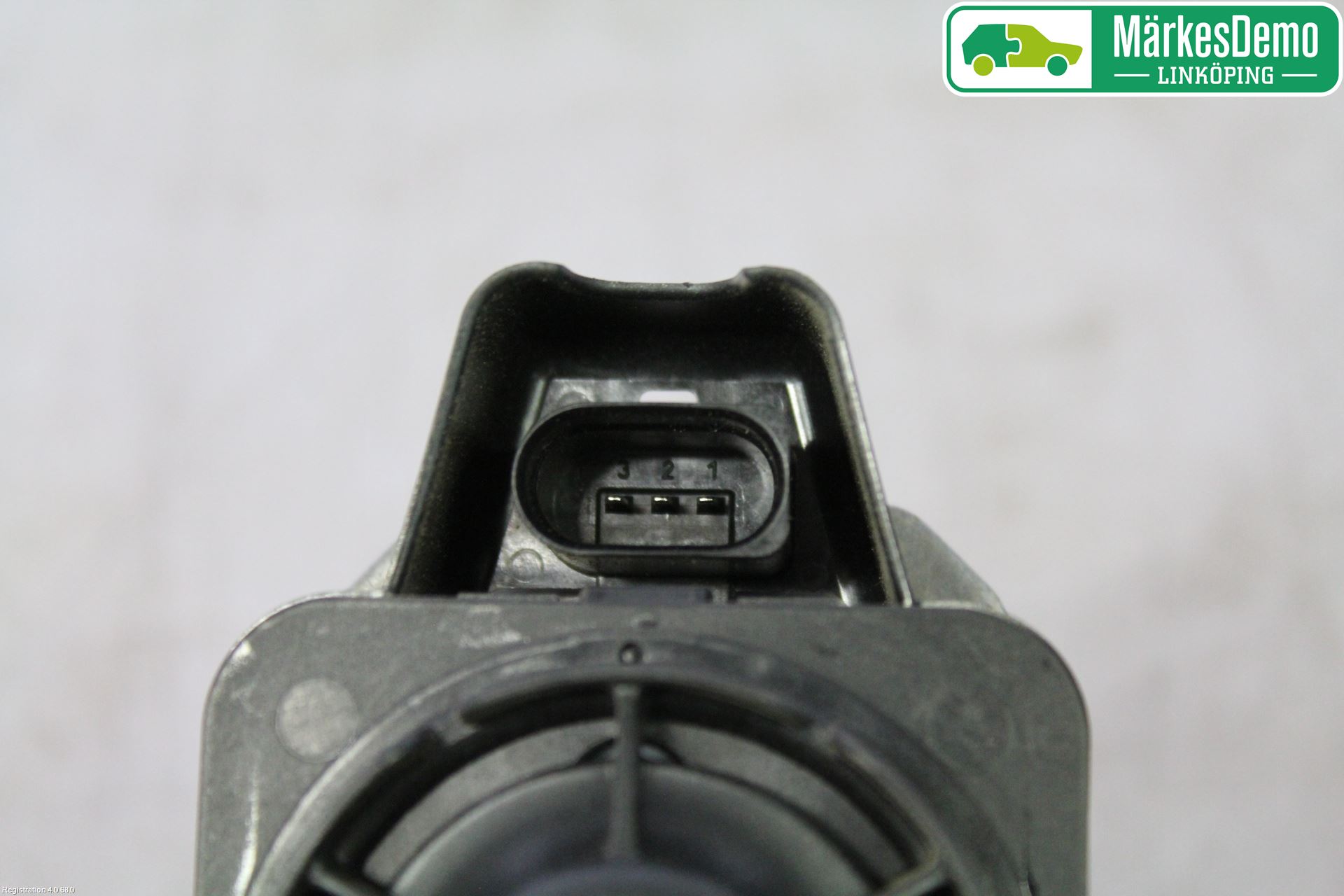 Volkswagen VW GOLF / E-GOLF VII 13-20 Bilalarm