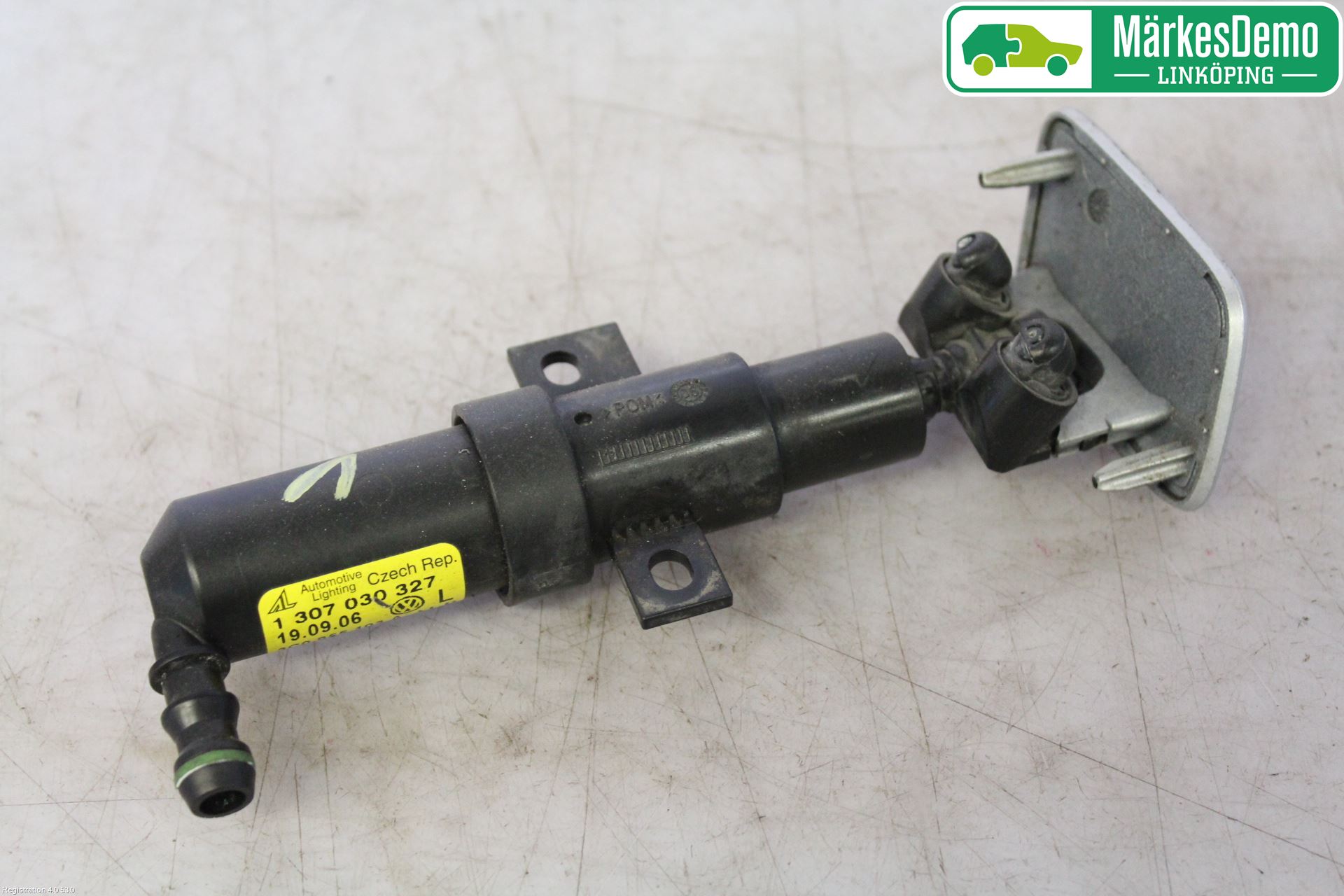 Volkswagen VW PASSAT 05-11 Spylerdyse Frontlykter