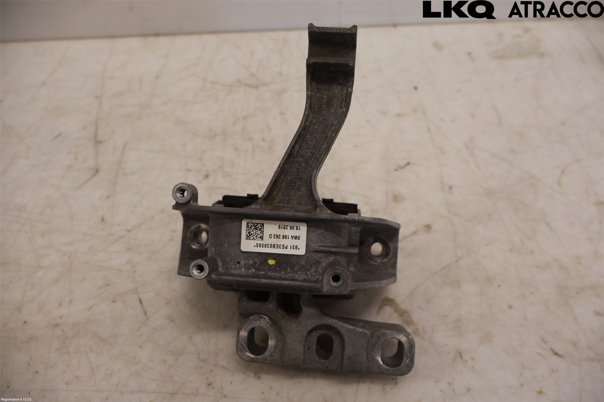 Volkswagen VW GOLF / E-GOLF VII 13-20 Motor Feste Stål-Alu