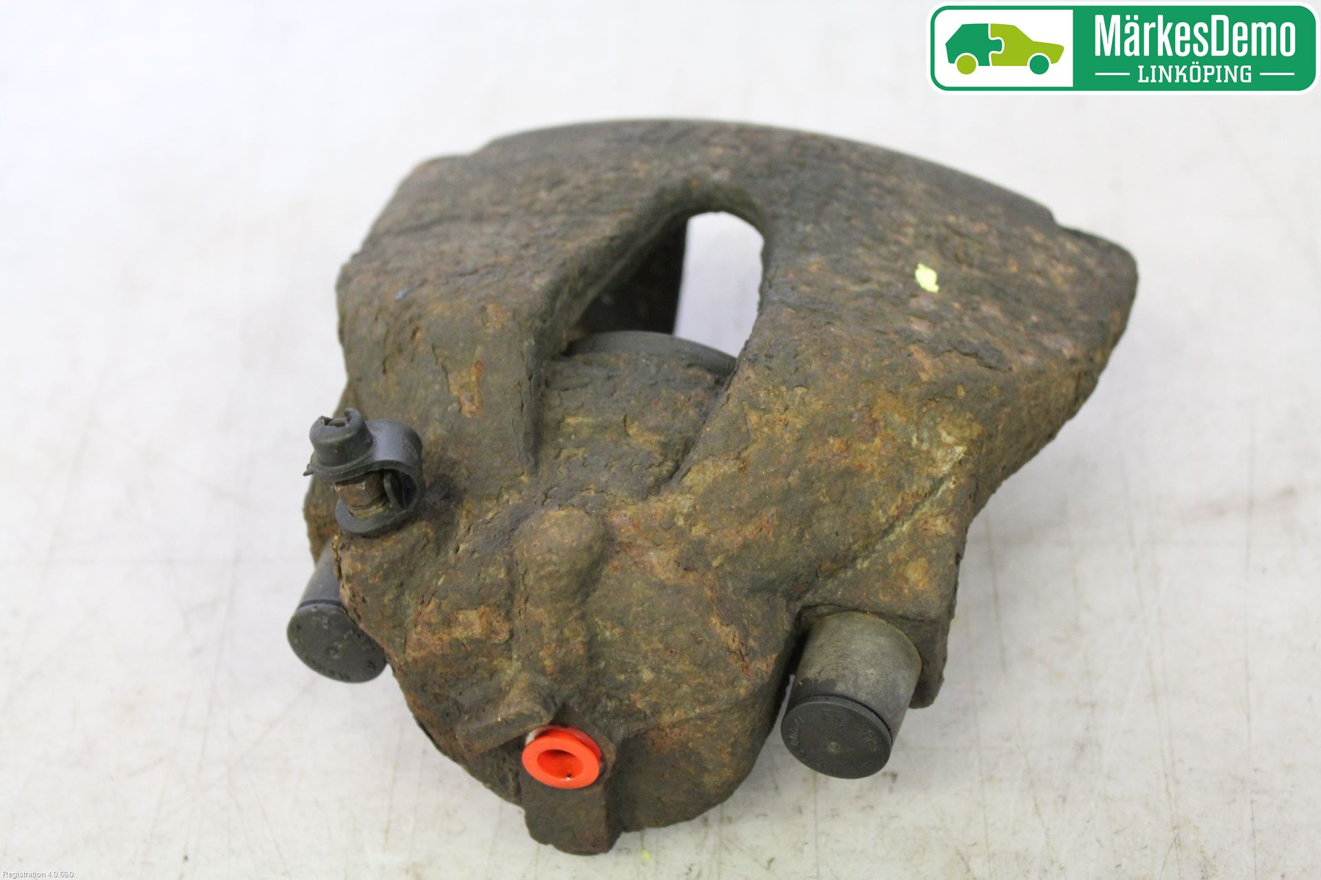 Saab 9-5     06-10 Bremsecaliper Foran Venstre