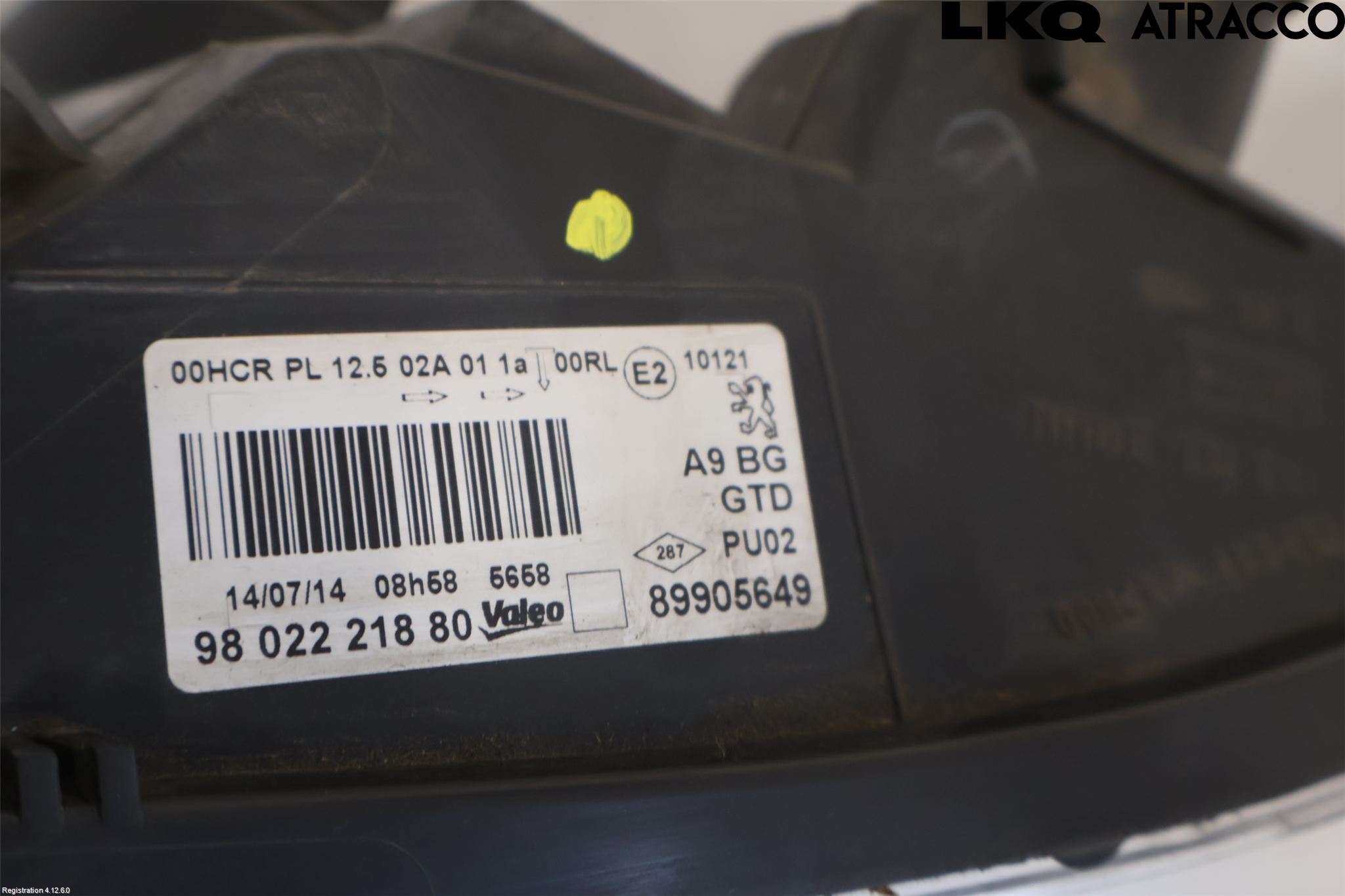 Peugeot 208 12-15 Frontlykt Venstre