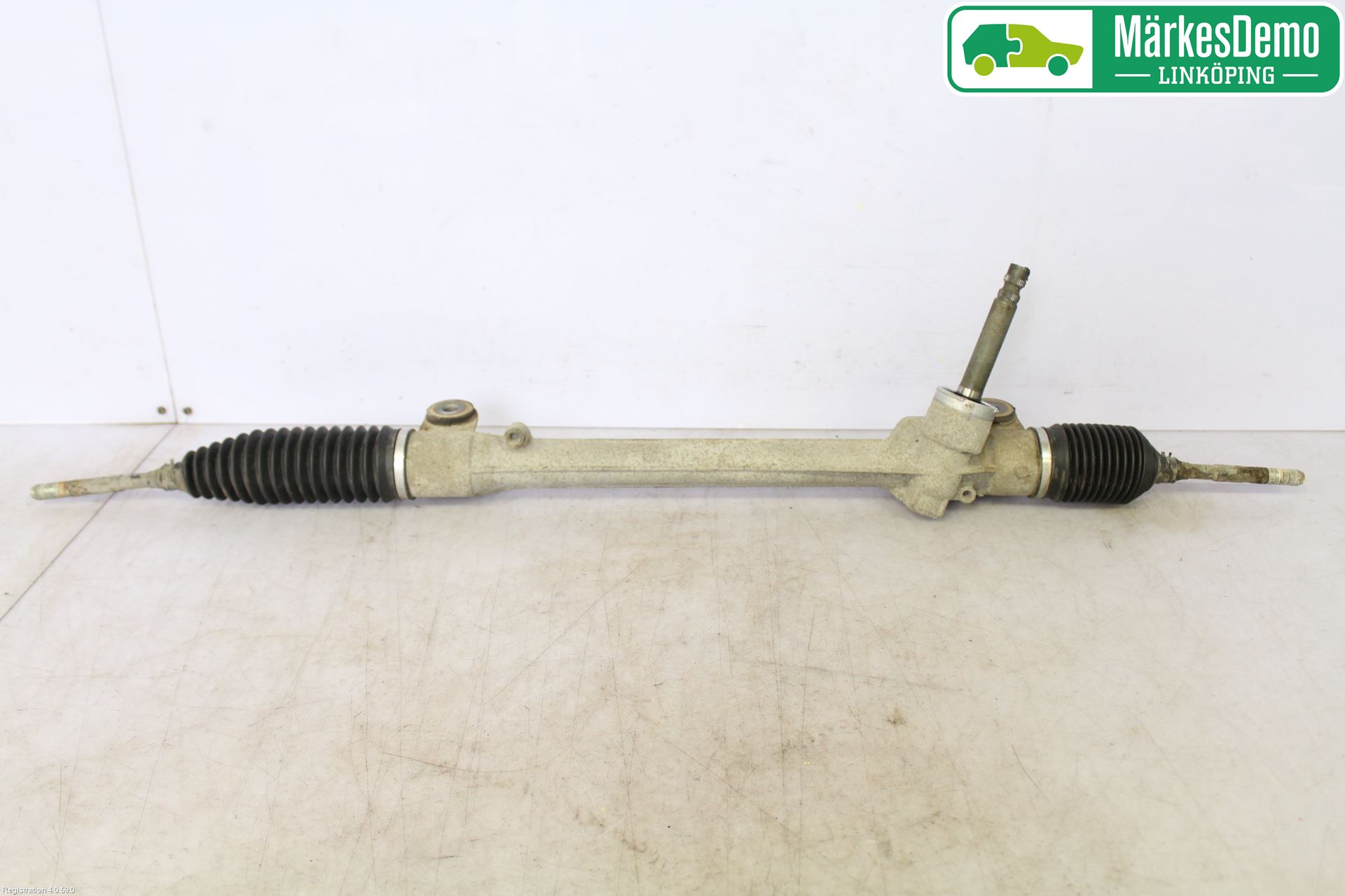 Toyota YARIS XP130 12-14 Snekke - Tannstang