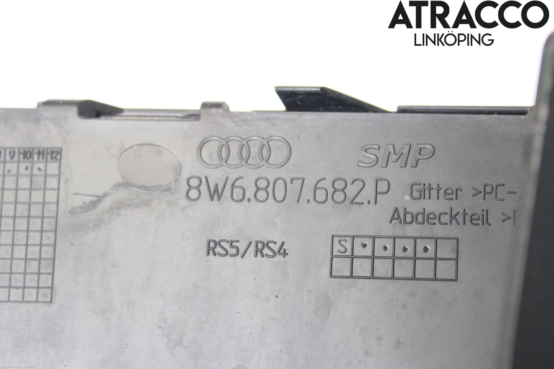 Audi A4/S4 B9 16-19 Grilldel Høyre
