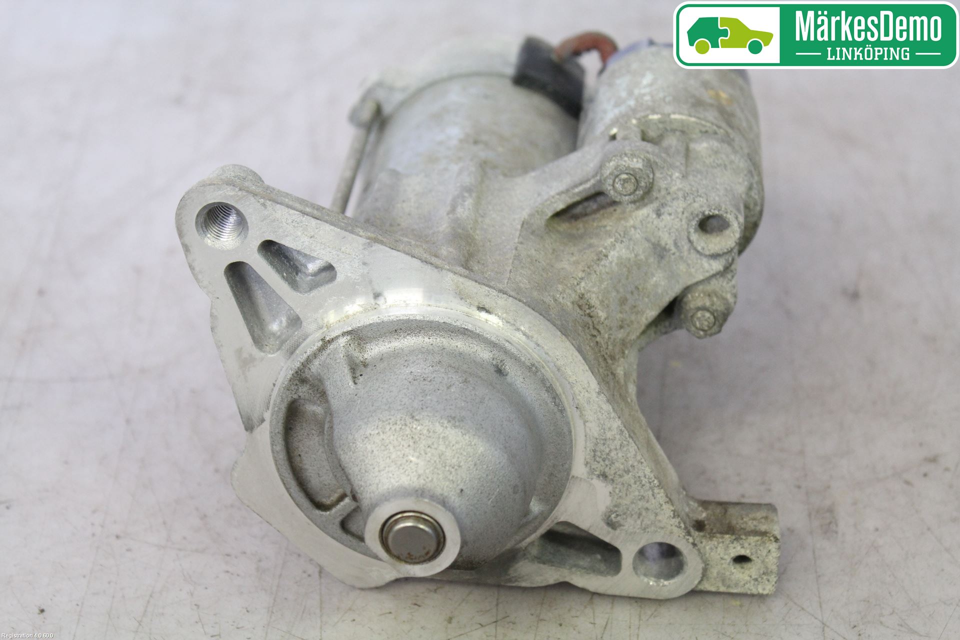 Toyota YARIS XP130 12-14 Startmotor