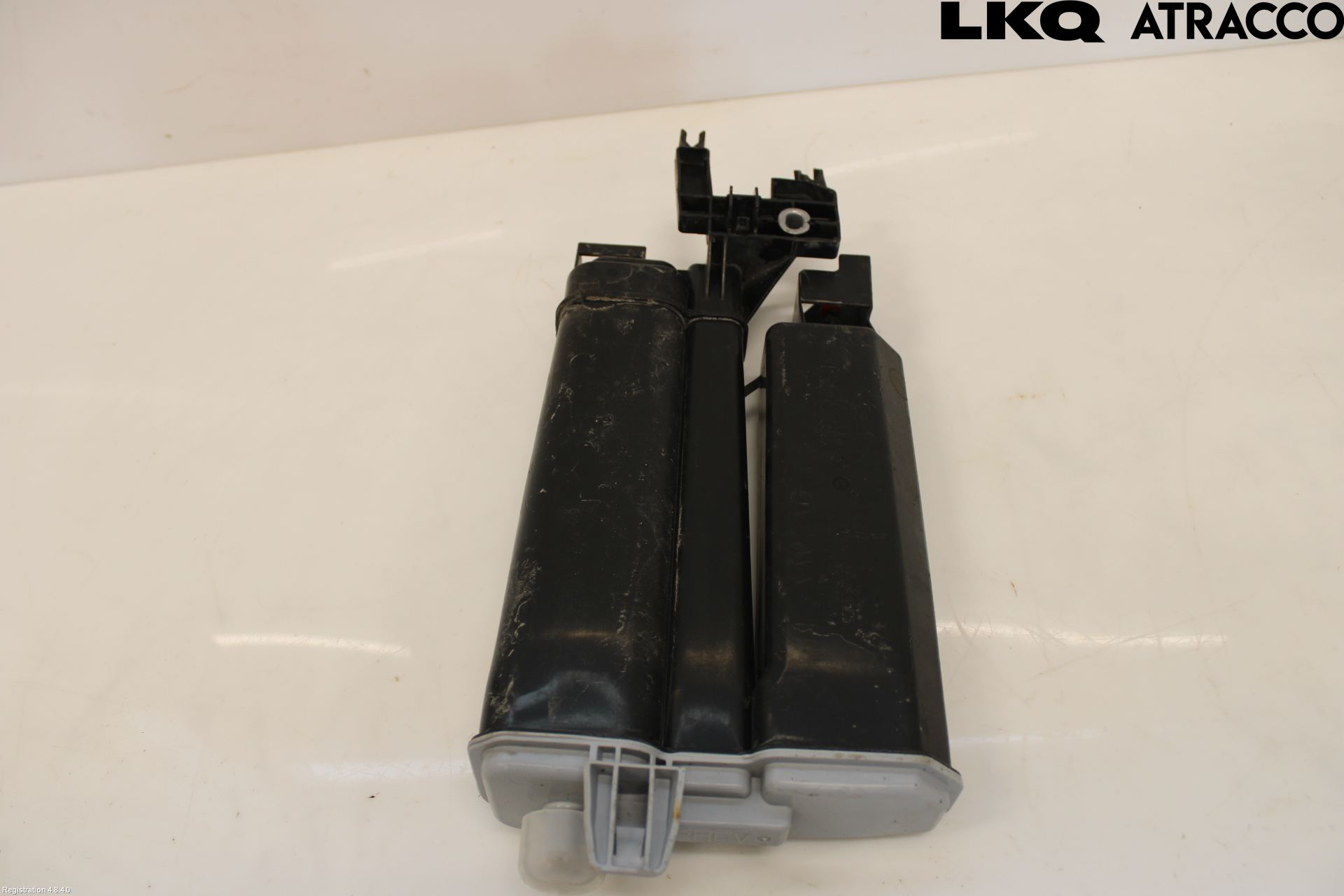 Volkswagen VW PASSAT 15-19 Drivstoff Kolkanister