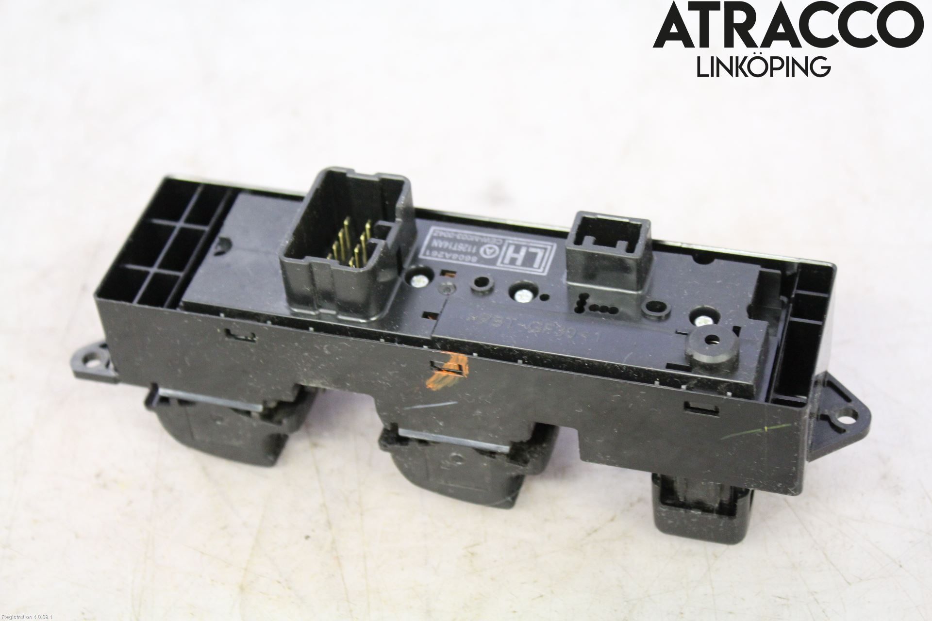 Mitsubishi ASX 10-22 Bryter Vindusheis