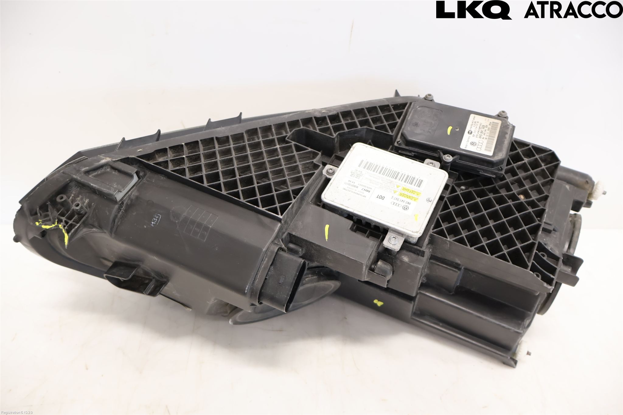 Volkswagen VW TIGUAN 07-16 Frontlykt Venstre