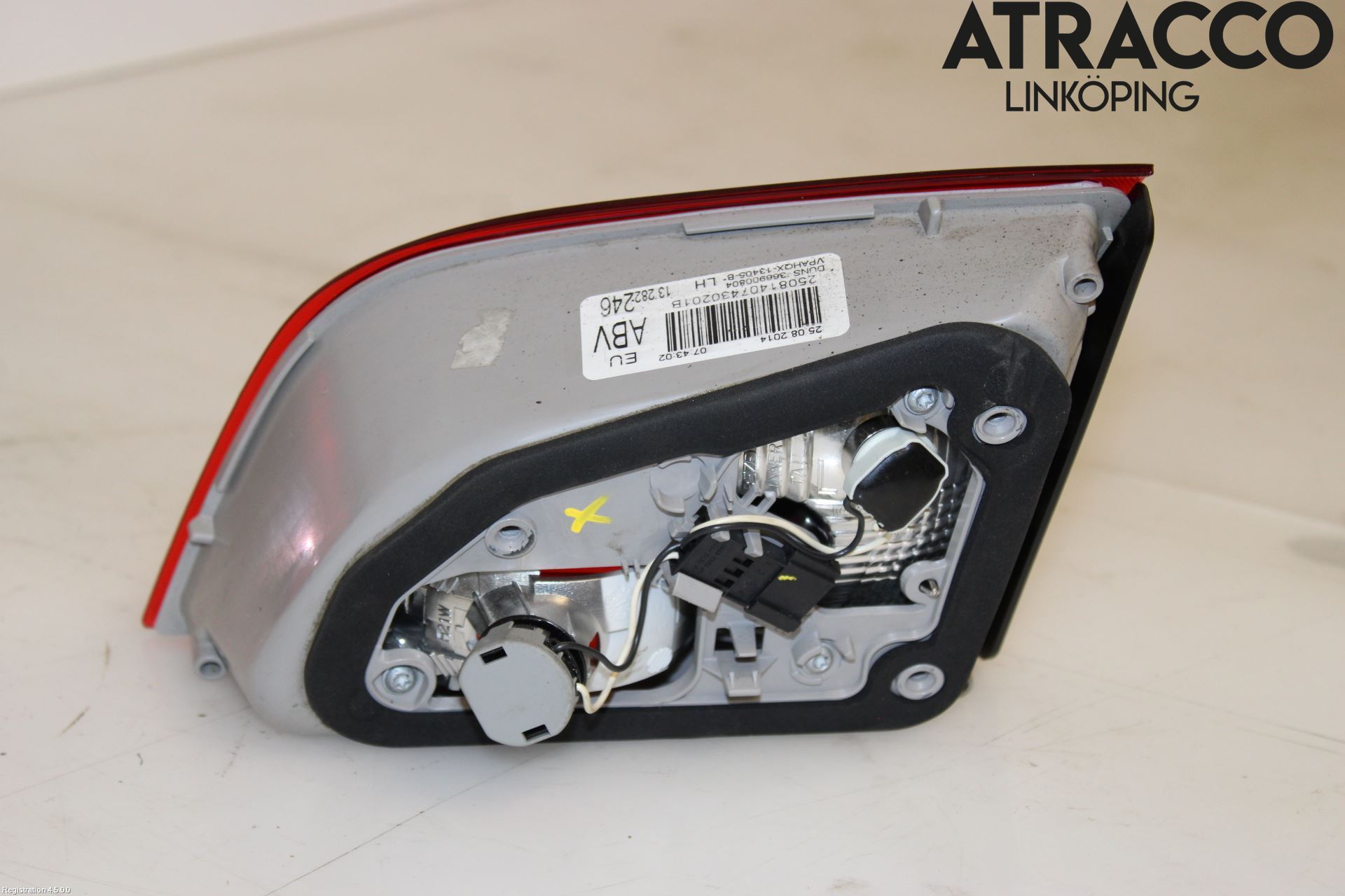 Opel ASTRA J 10-15 Baklykt Venstre  På Luke(Indre