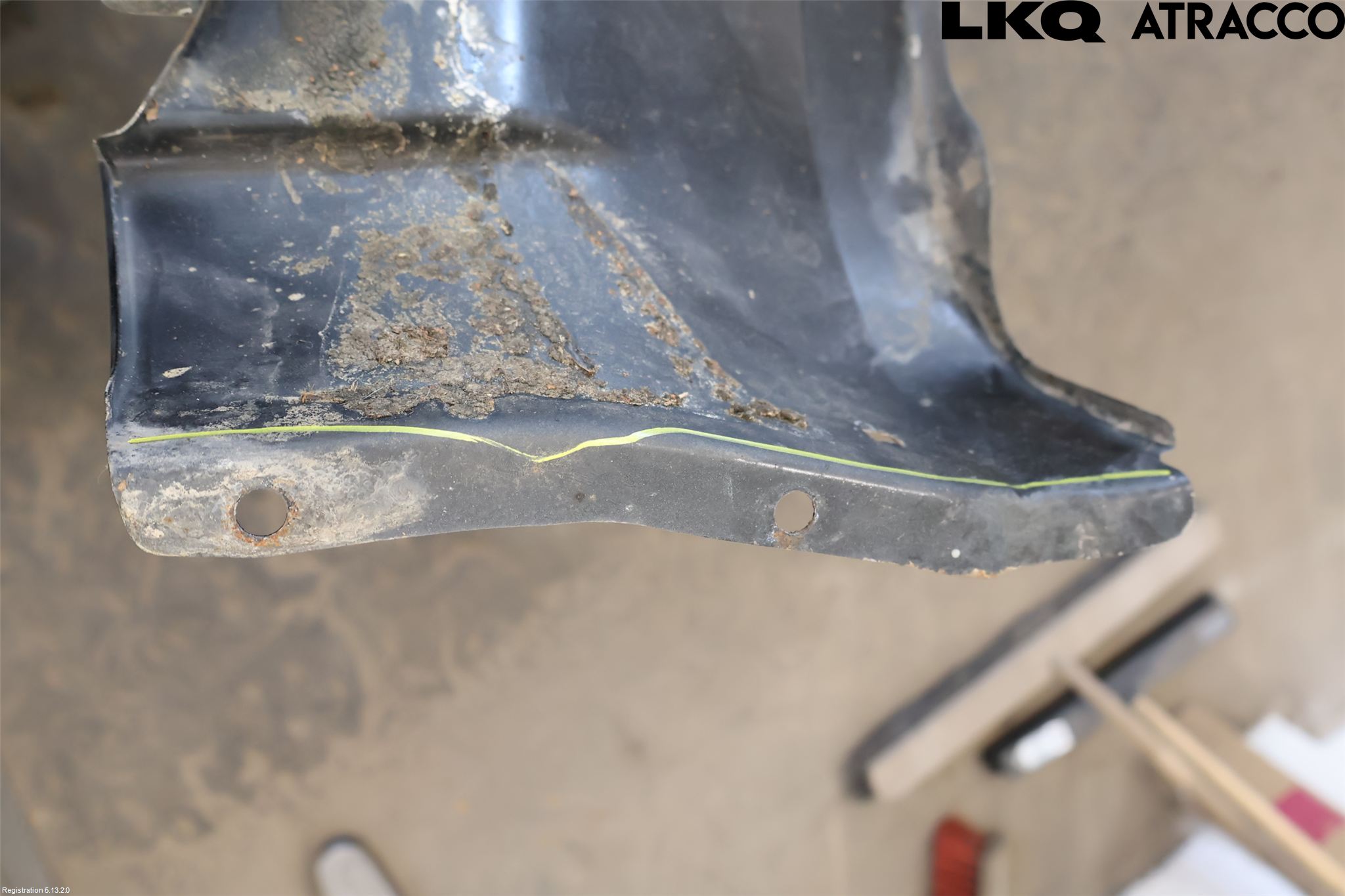Nissan NAVARA 05-16 Skjerm Foran Venstre