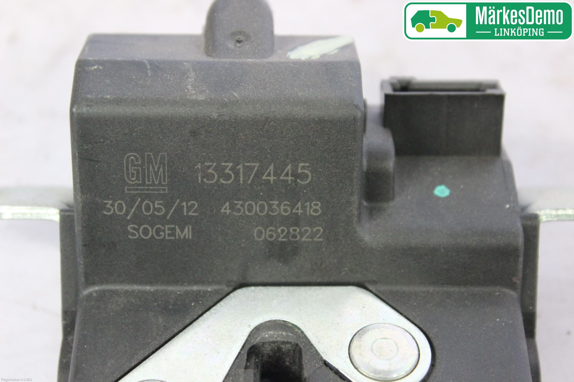 Opel CORSA D 07-14 Bakluke-Lokk Låsekasse