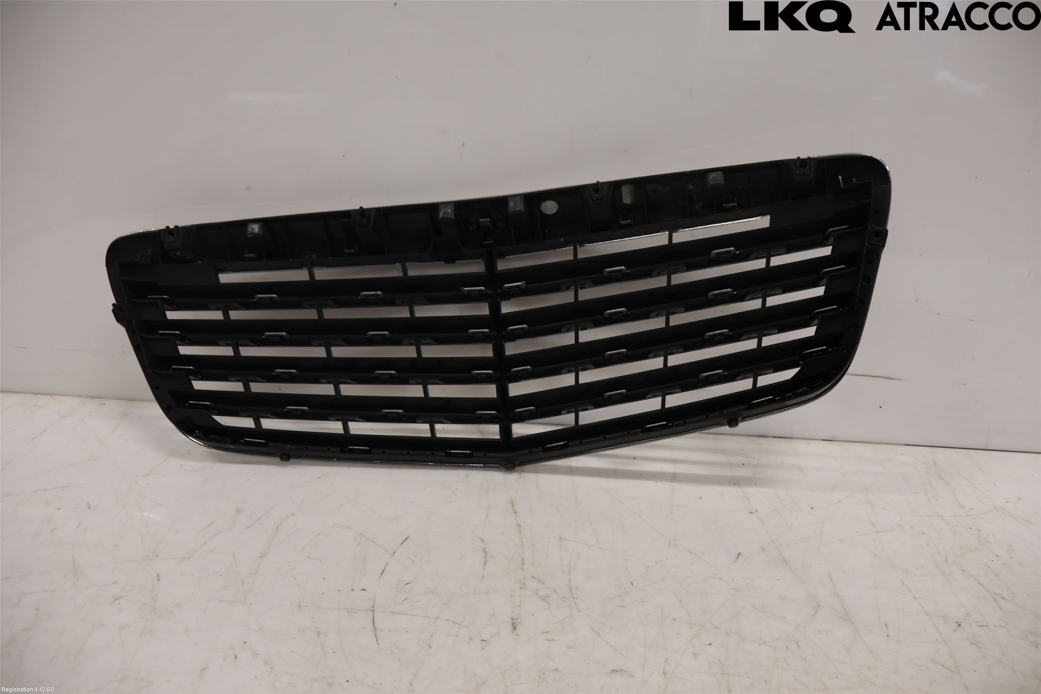 Mercedes-Benz MB E-KLASS (W211) 02-09 Grill Komplett