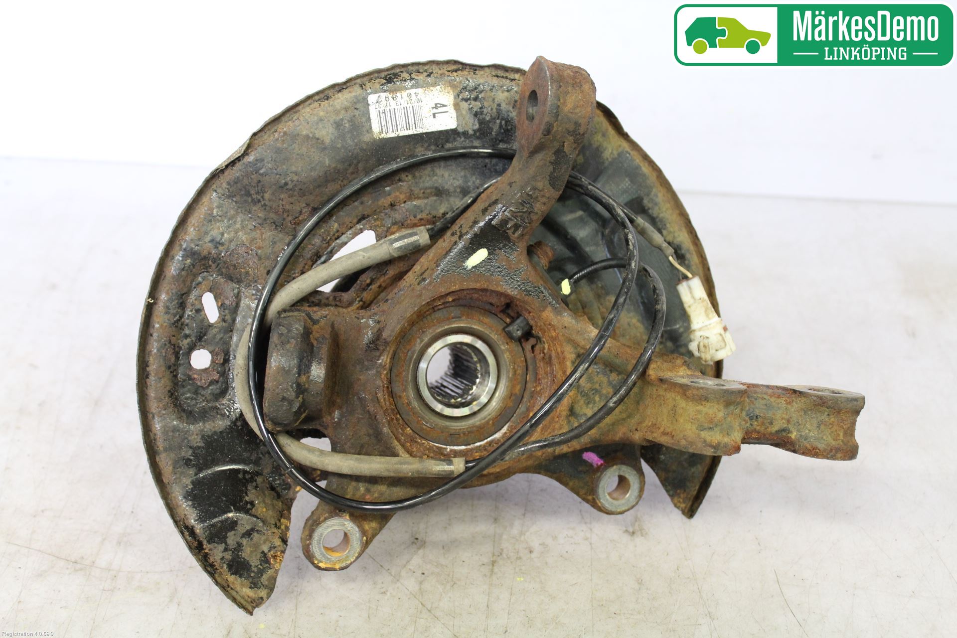 Toyota YARIS XP130 12-14 Spindel Vf