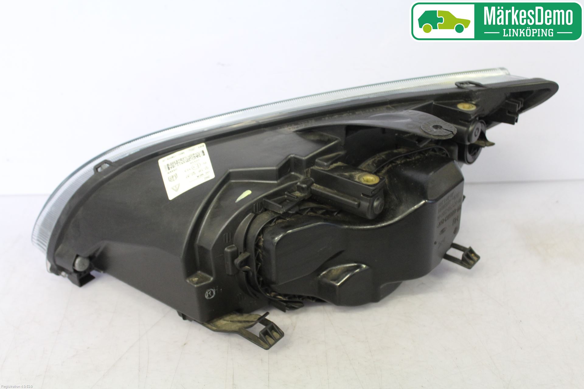 Ford FOCUS     04-07 Frontlykt Høyre