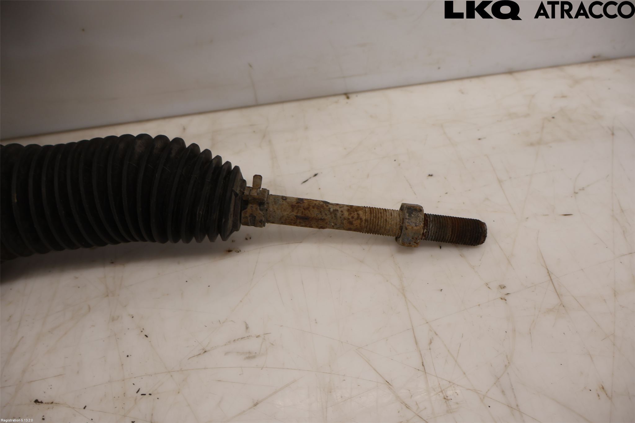 BMW 5 E60/61 Sed/Tou 02-10 Servo Snekke - Tannstang
