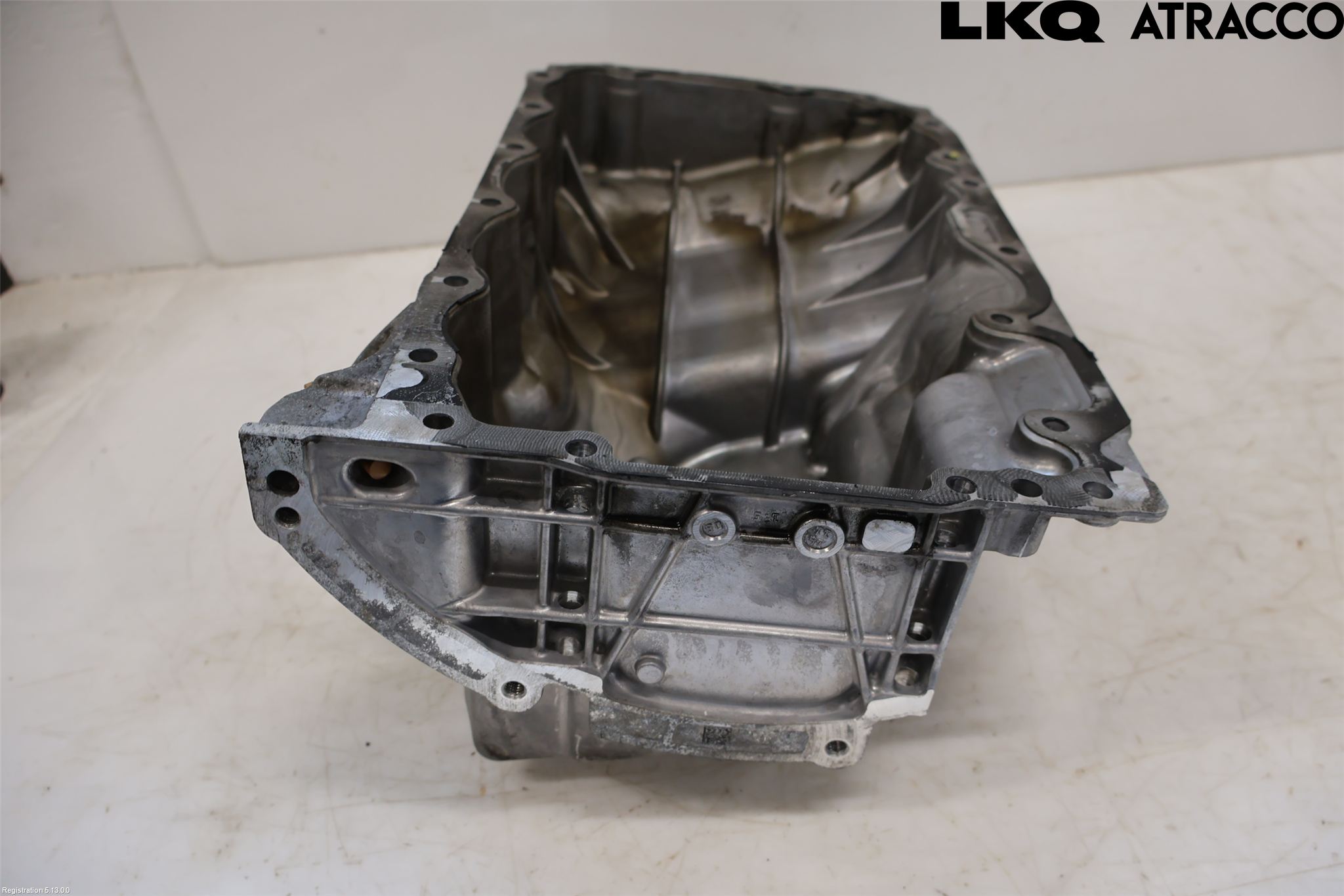 BMW 5 F10/F11/F18 09-17 Bunnpanne