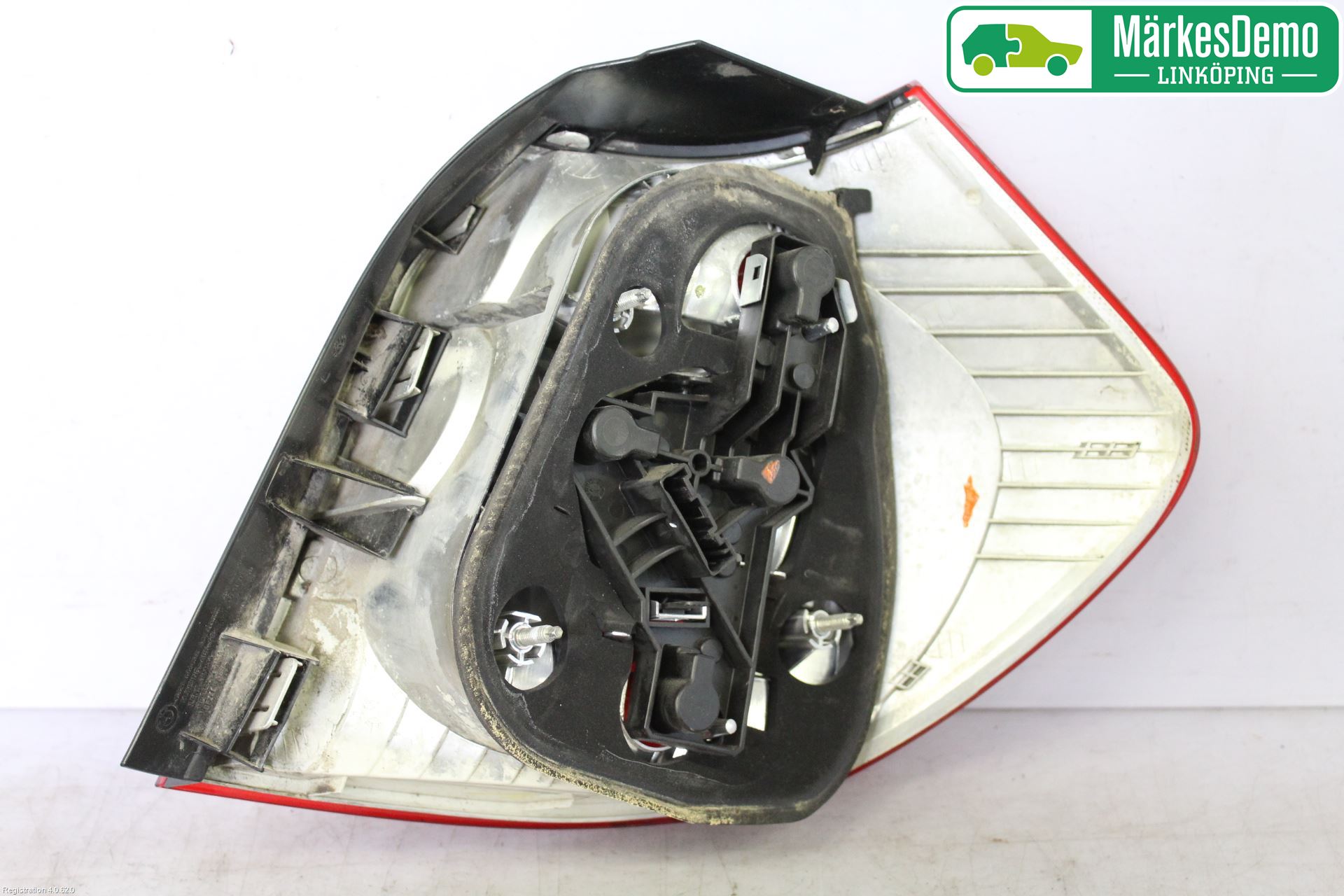 BMW 1 E87/81 5D/3D 03-11 Baklykt Venstre