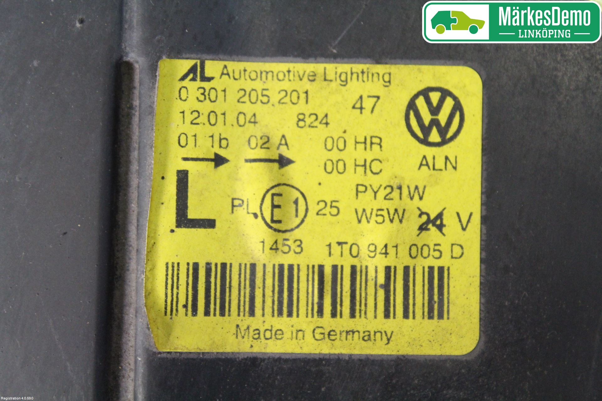 Volkswagen VW TOURAN 03-10 Frontlykt Venstre