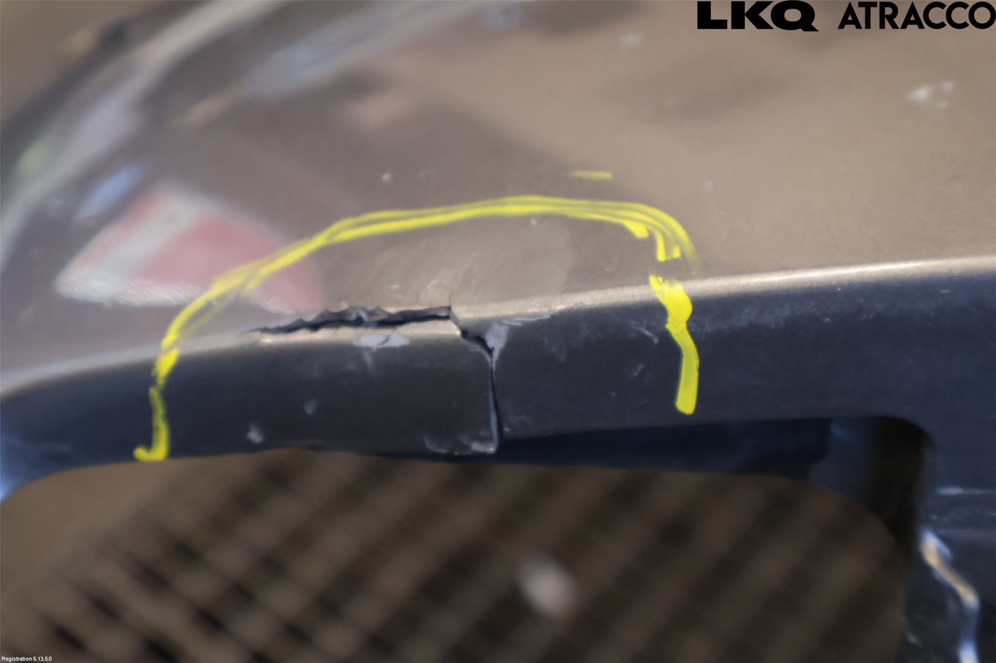 BMW 5 E60/61 Sed/Tou 02-10 Støtfanger Foran Plastdeksel