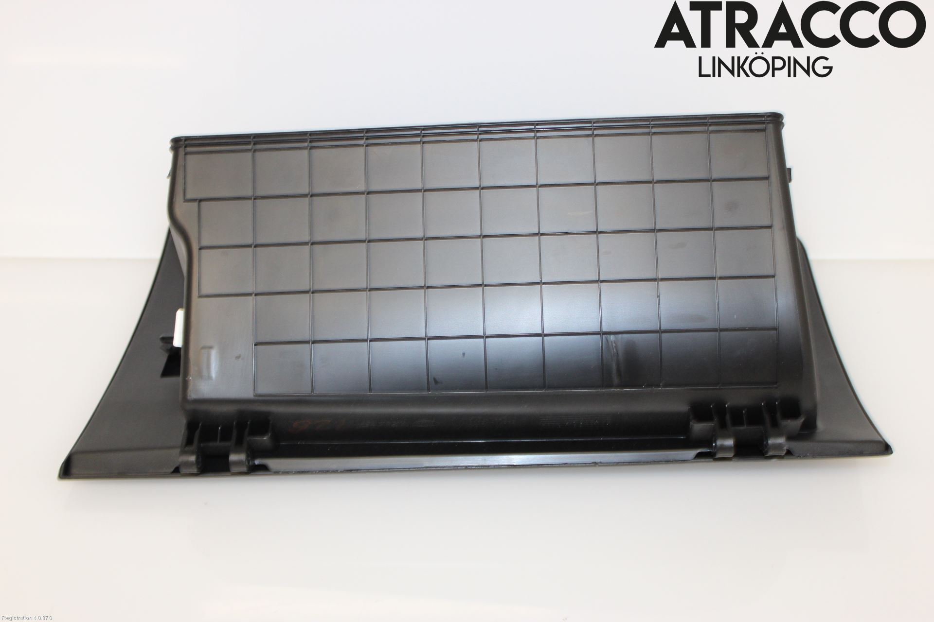 Kia STONIC 18->> Innr Hanskerom Lokk