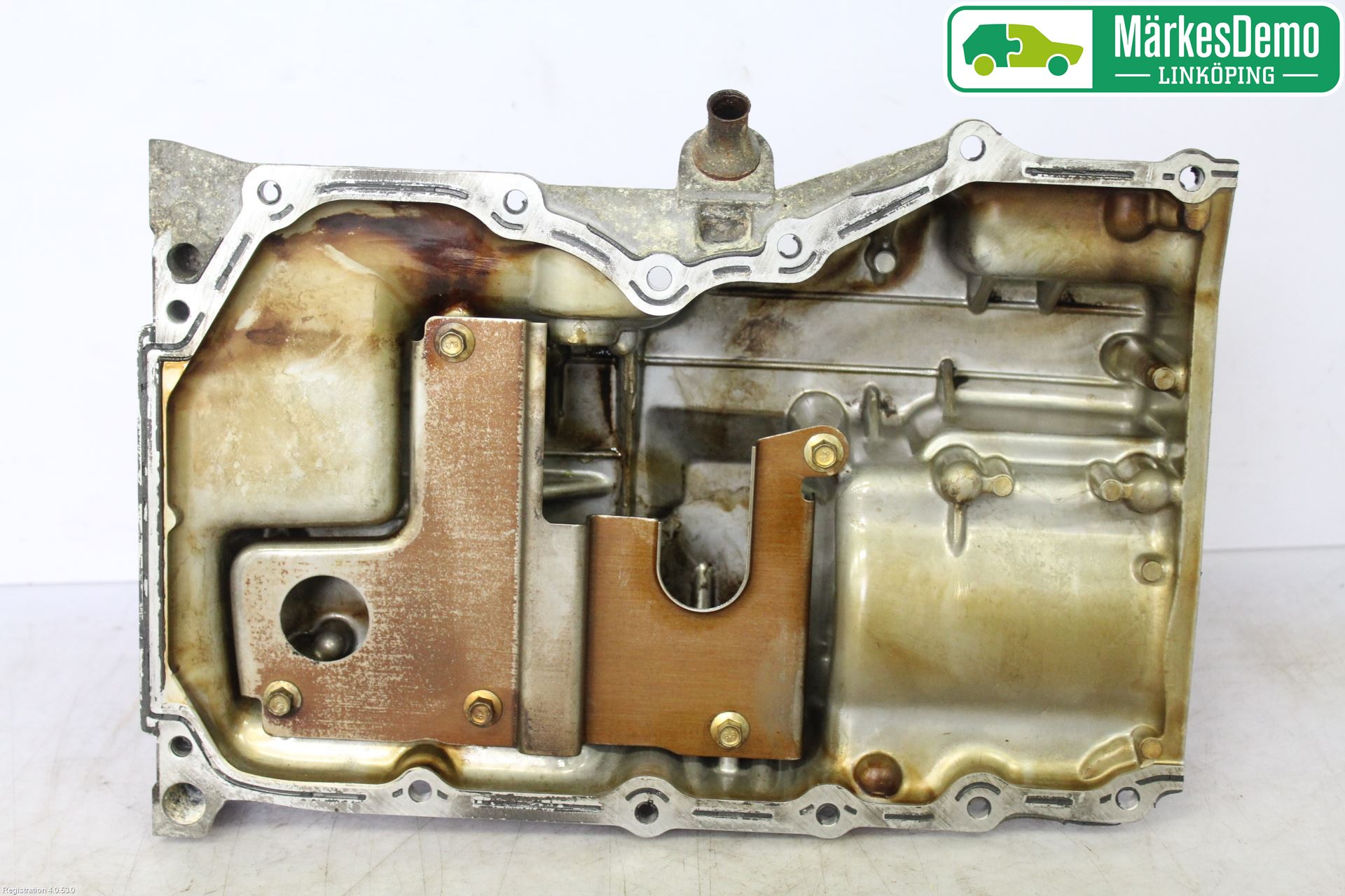 Ford FOCUS     04-07 Bunnpanne