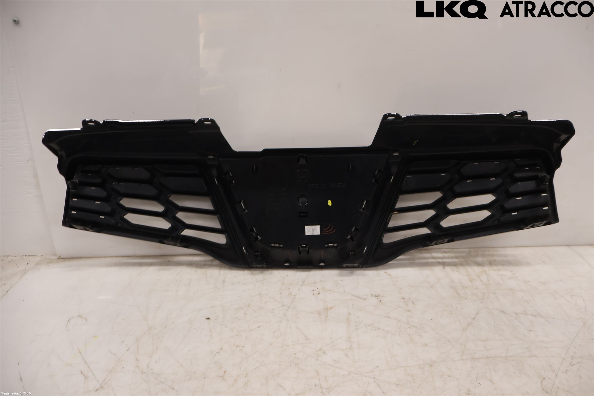 Nissan QASHQAI+2  10-14 Grill Komplett