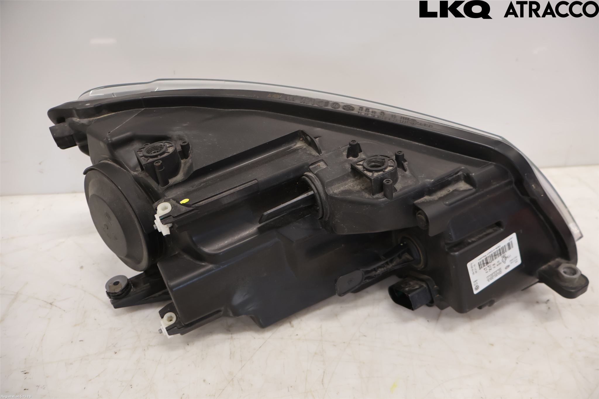 Volkswagen VW CADDY 11-15 Frontlykt Venstre