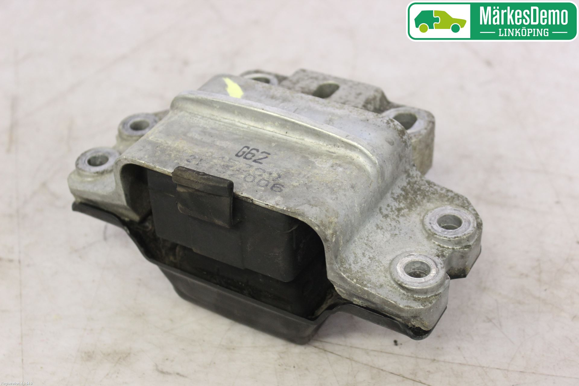 Volkswagen VW PASSAT 05-11 Motor Feste Gummi