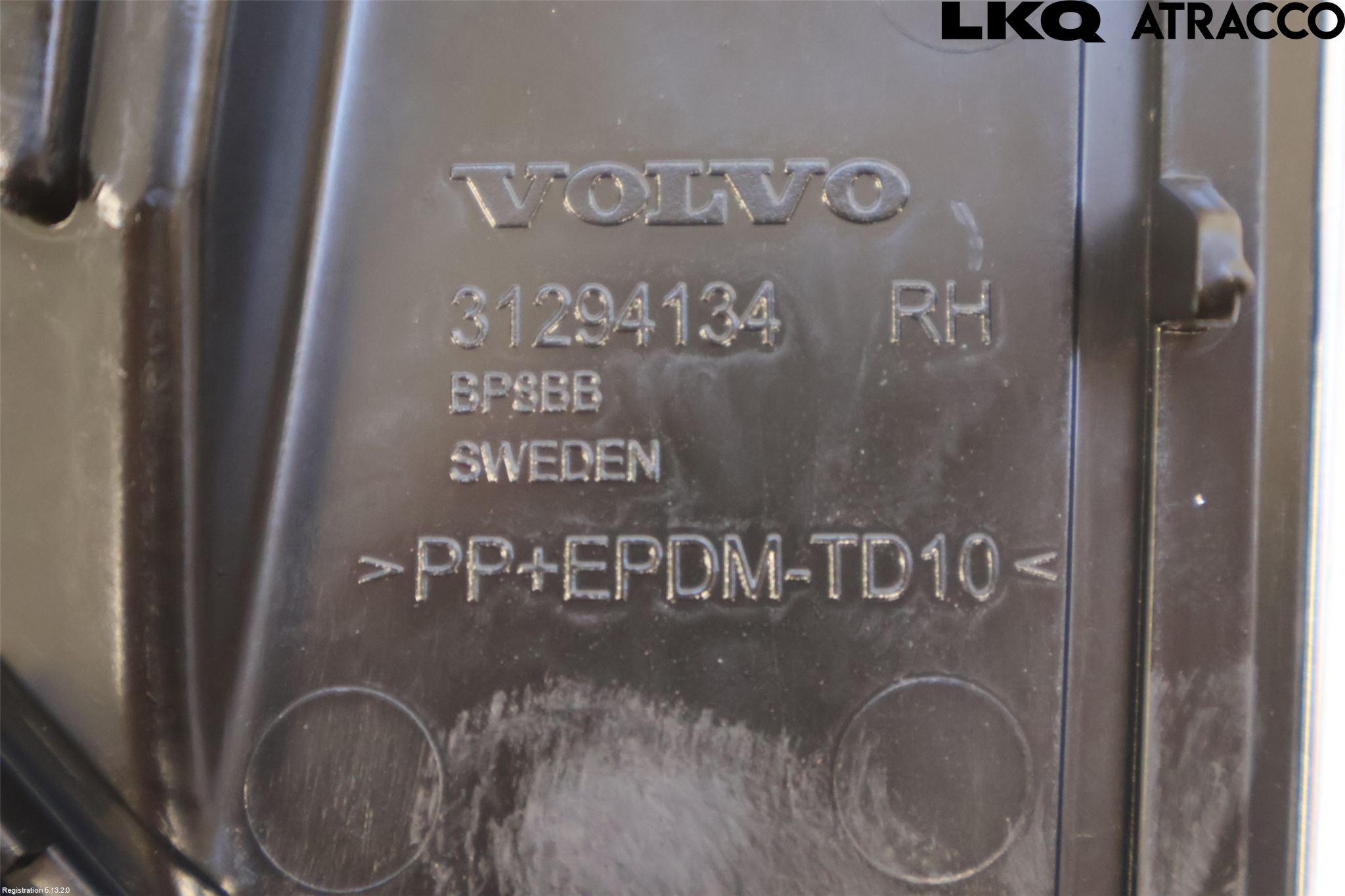 Volvo V60 11-13 Støtfanger Foran Hjørne Høyr