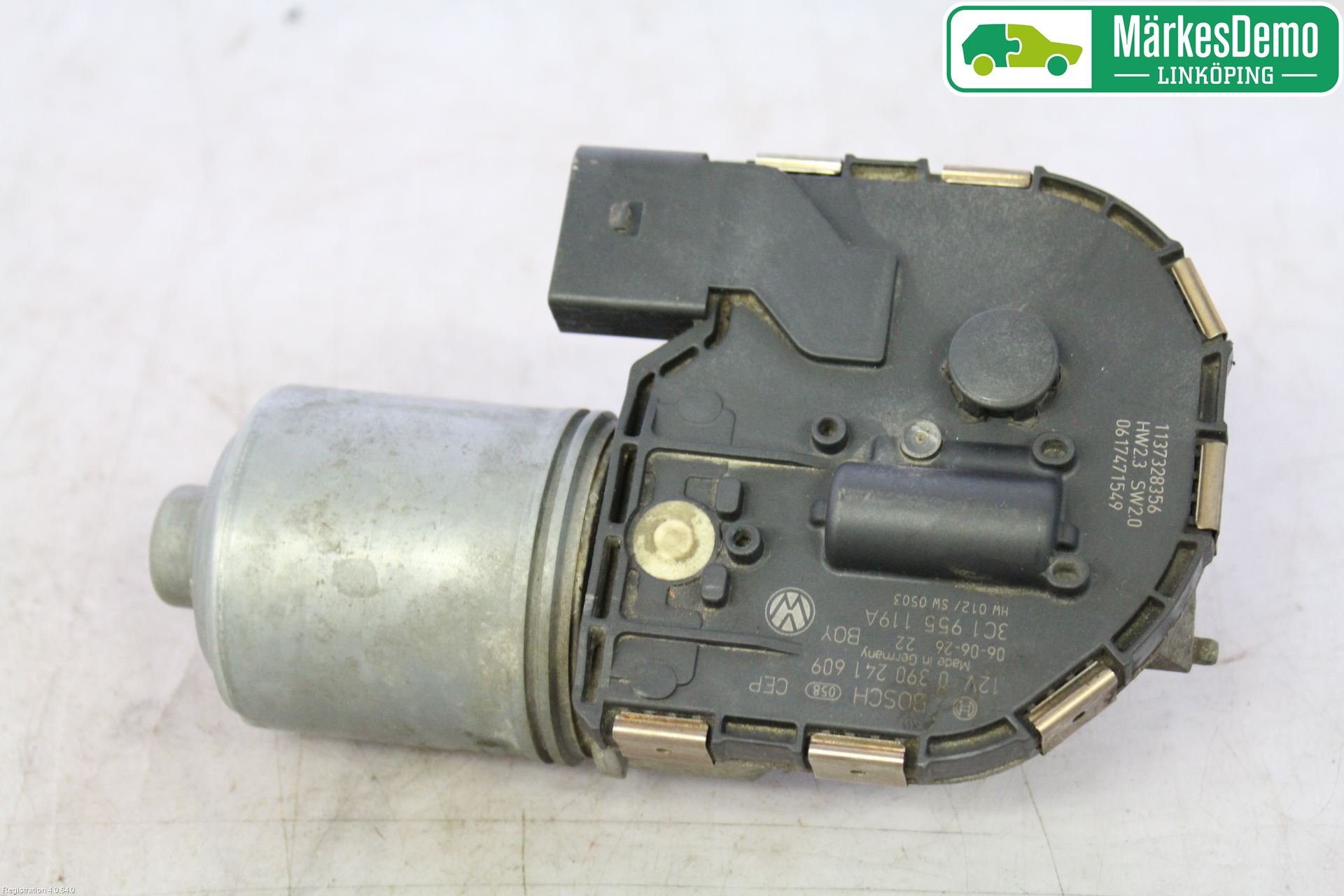 Volkswagen VW PASSAT 05-11 Viskermotor Frontrute