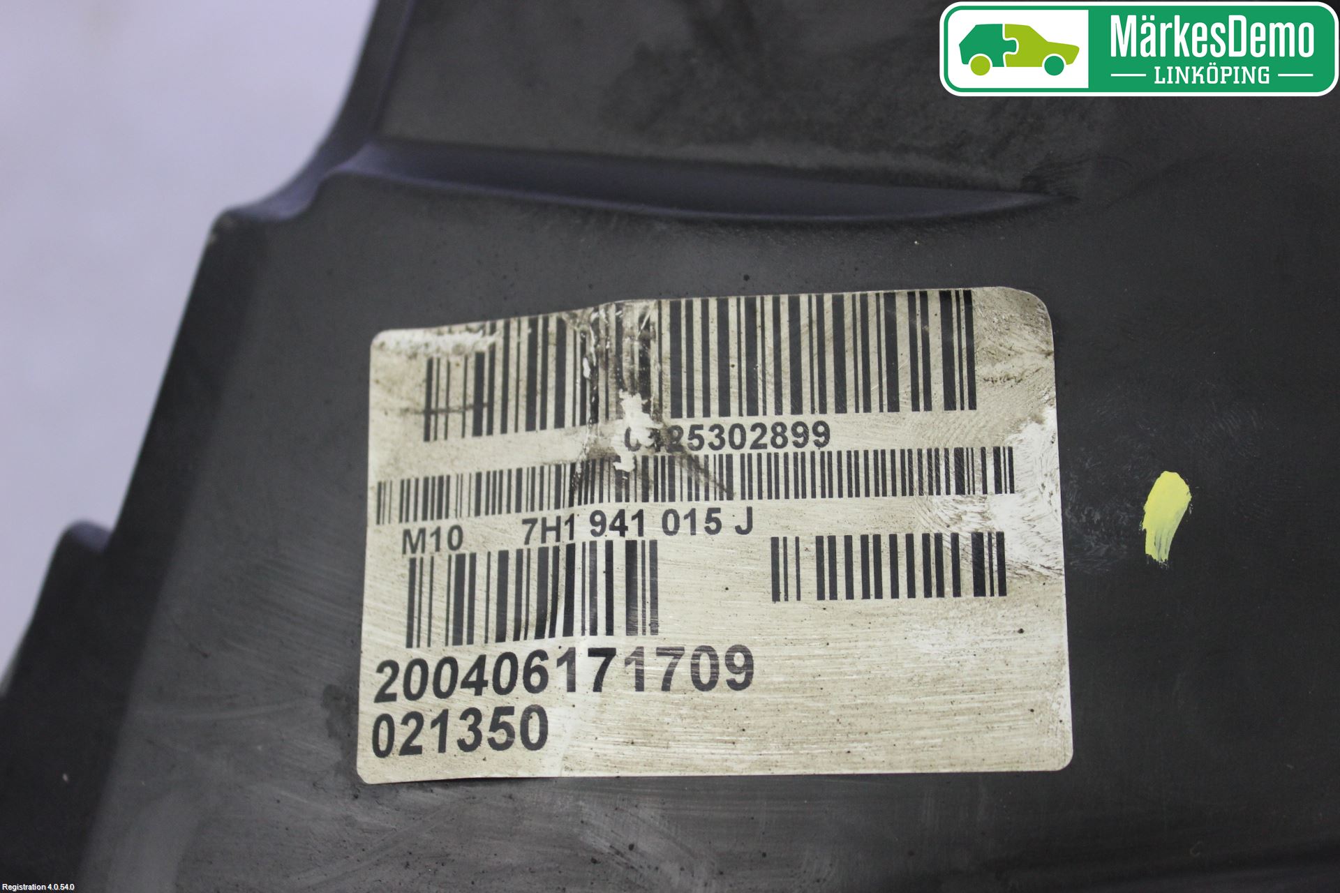 Volkswagen VW TRANSP/CARAVELLE (T5) 04-15 Frontlykt Venstre