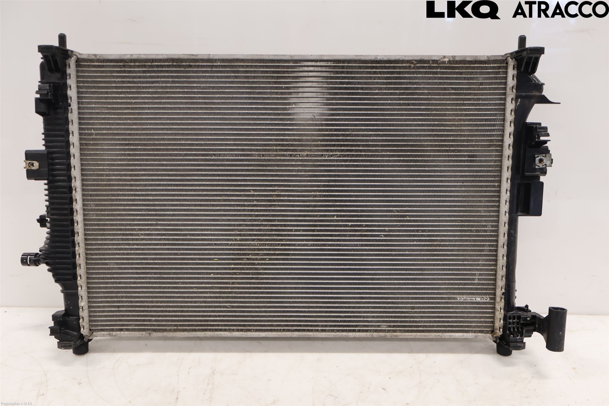 Opel INSIGNIA 17- Radiator Automat