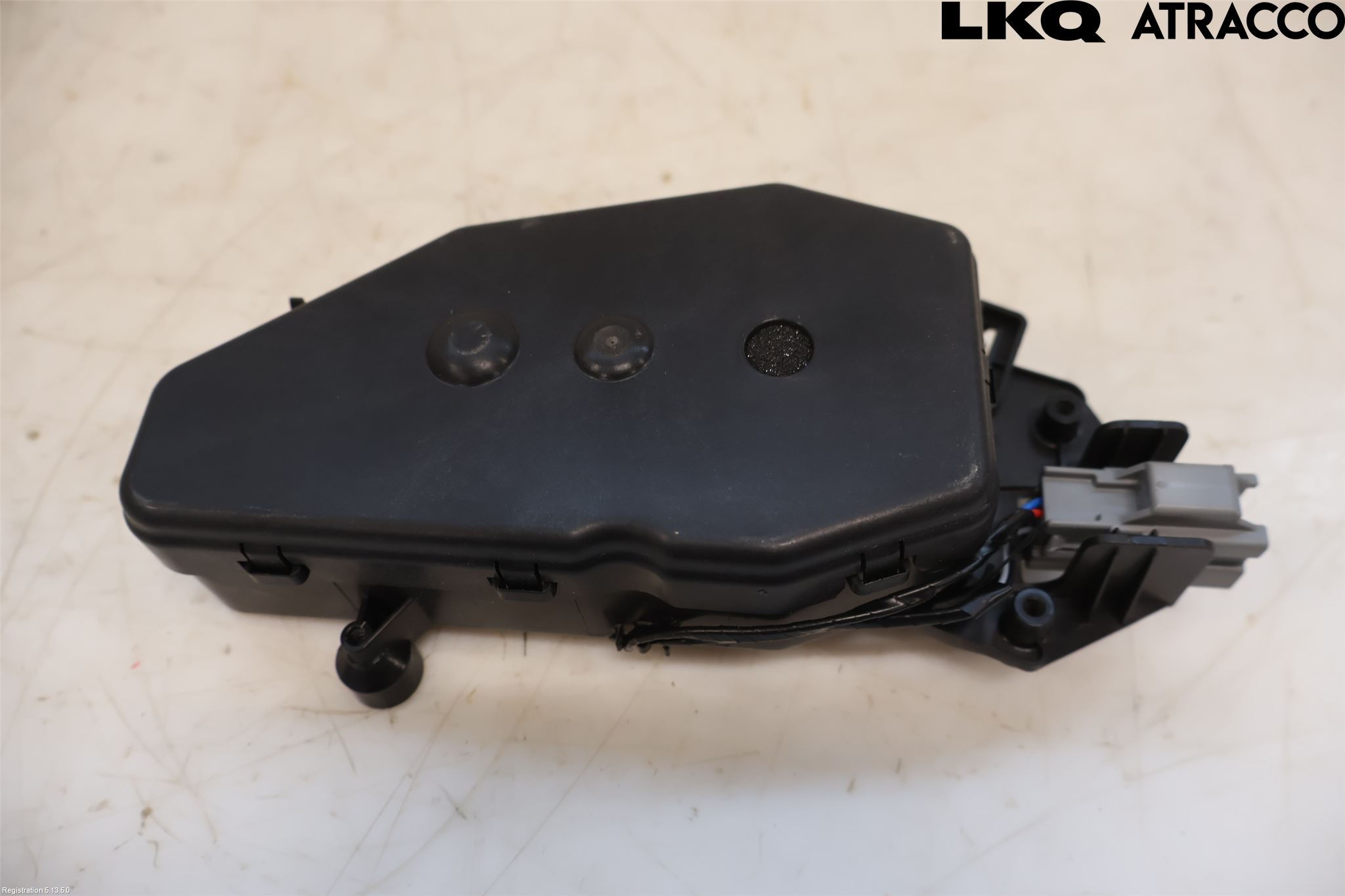Volvo XC70 14-16 Bakluke-Lokk Låsekasse