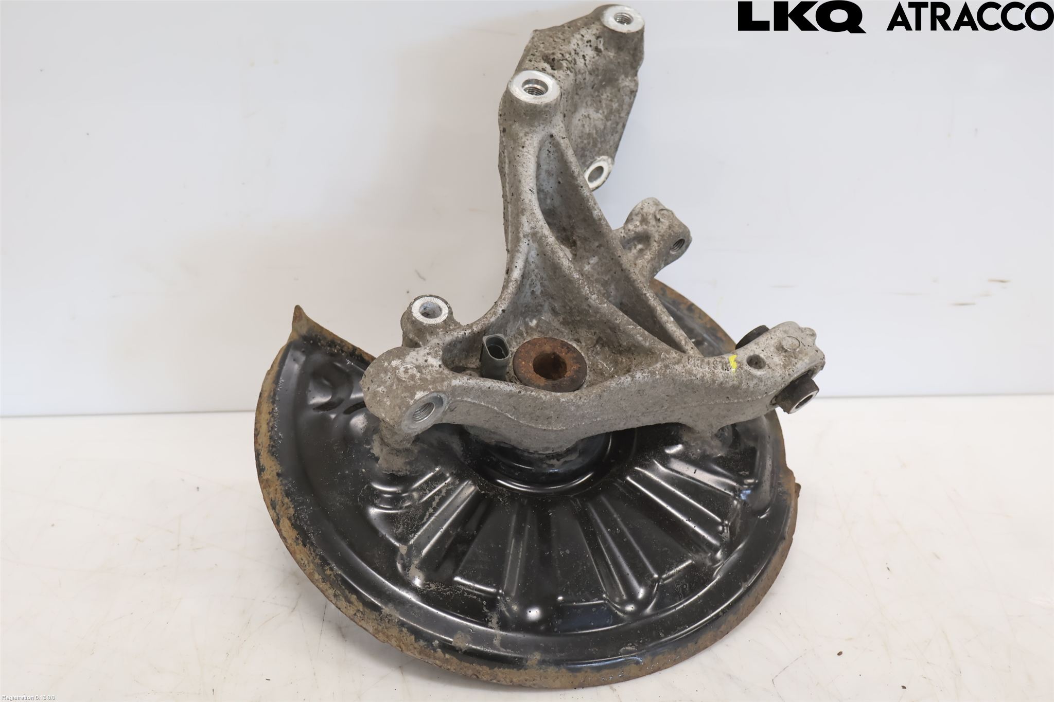Volkswagen VW PASSAT 15-19 Spindel Vb