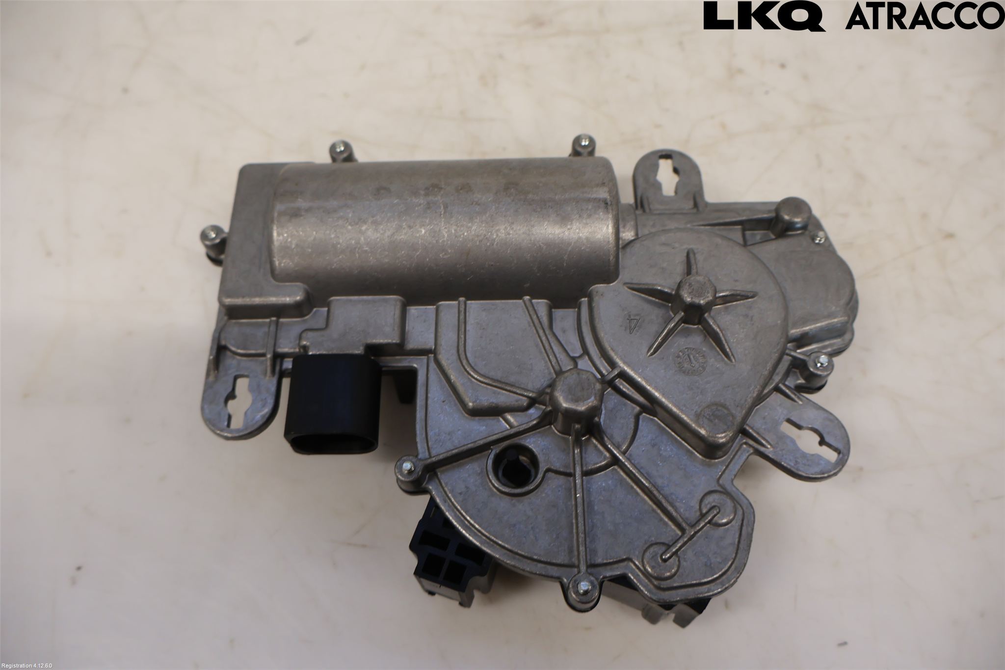 Volkswagen VW PASSAT 15-19 Baklukeåpner Automatisk