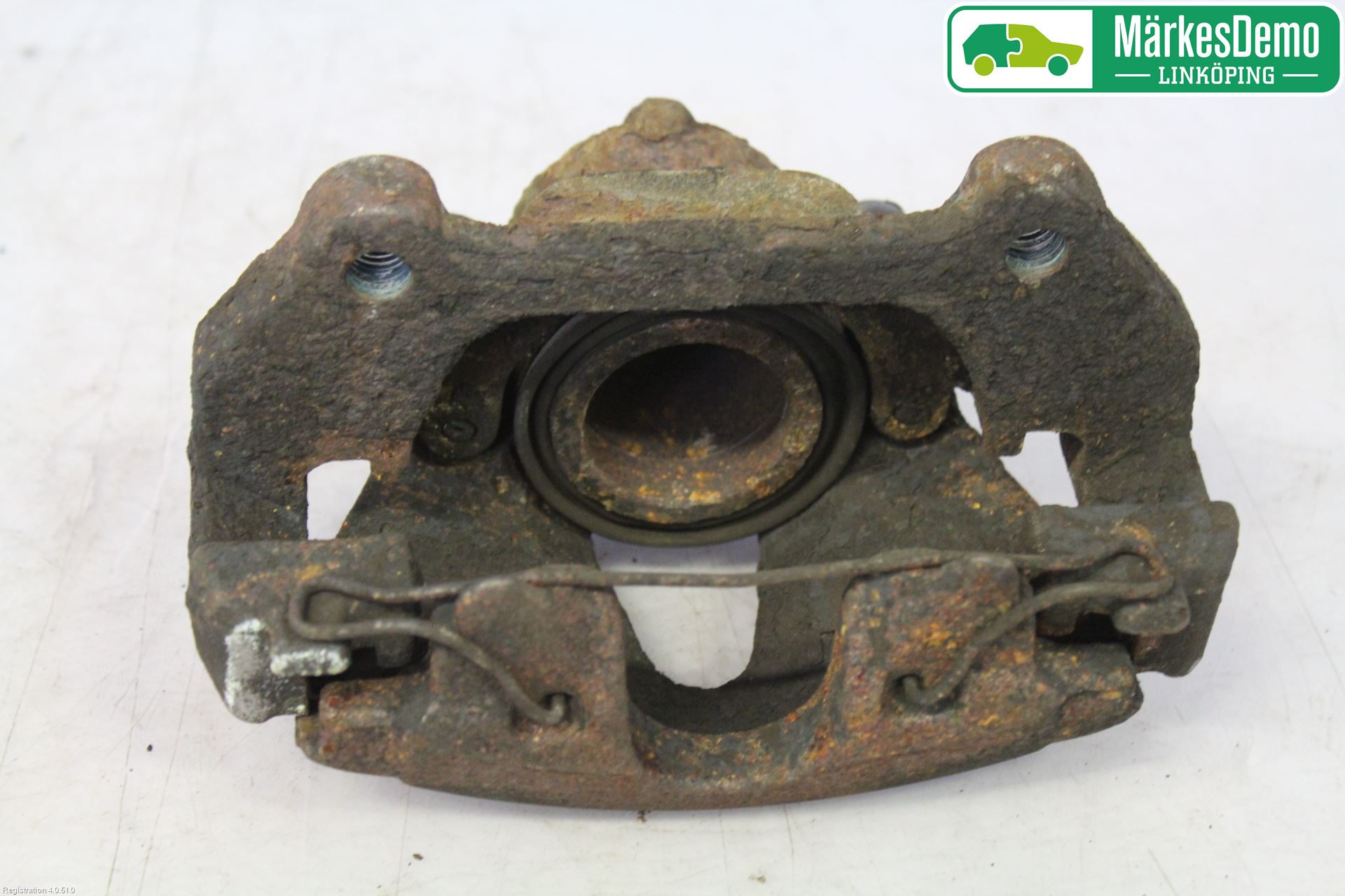 Saab 9-5     06-10 Bremsecaliper Foran Venstre