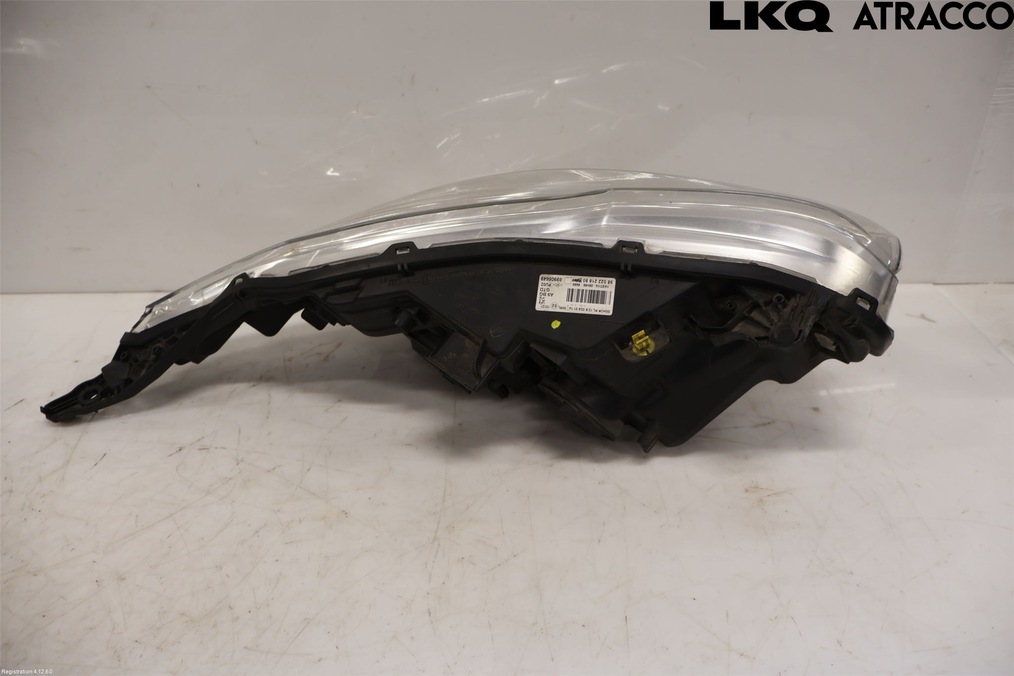 Peugeot 208 12-15 Frontlykt Venstre
